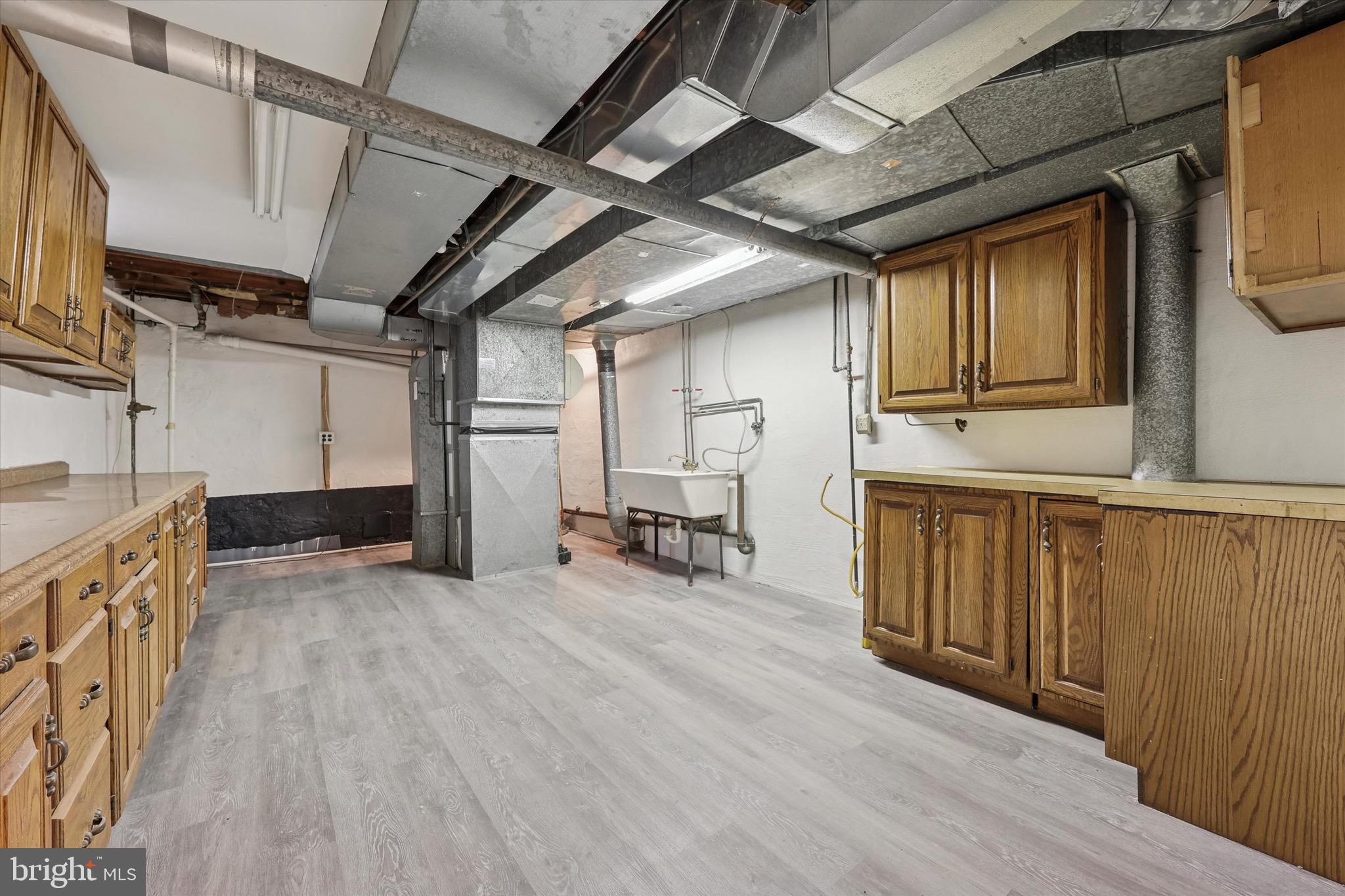 GLADWYNE - Residential