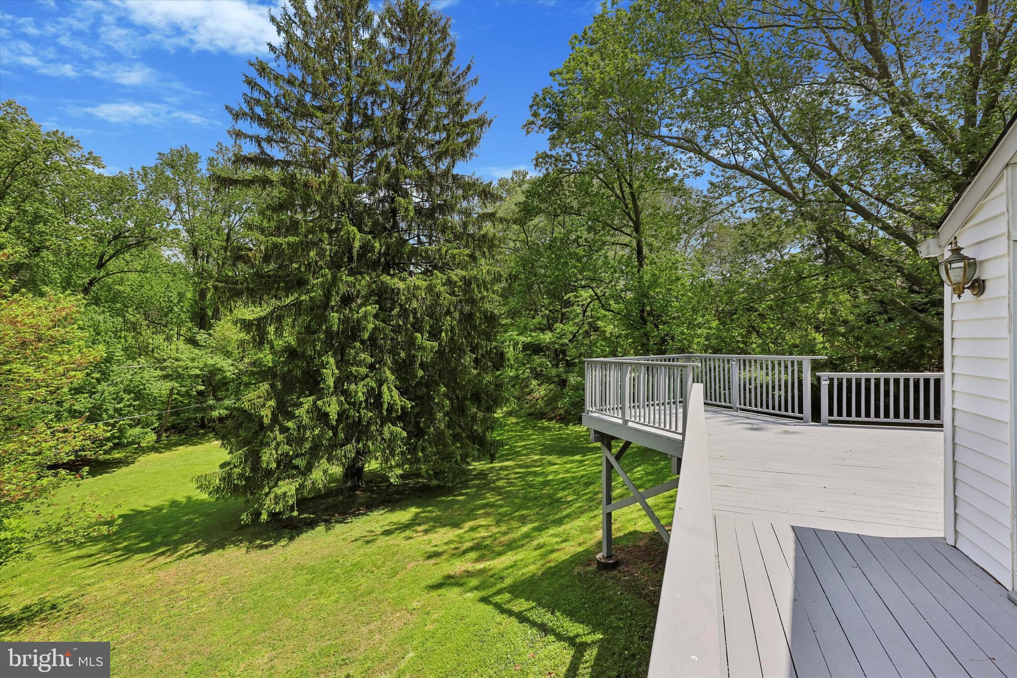 GLADWYNE - Residential