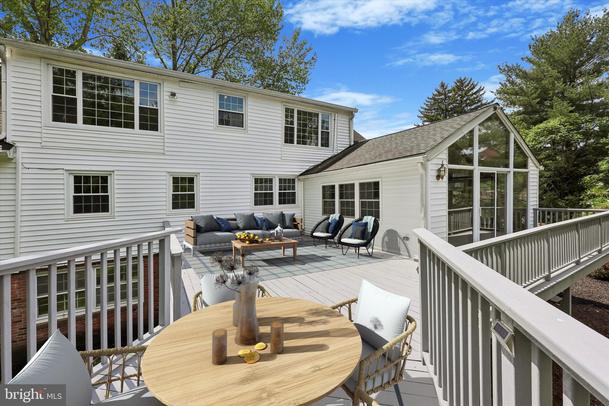 GLADWYNE - Residential