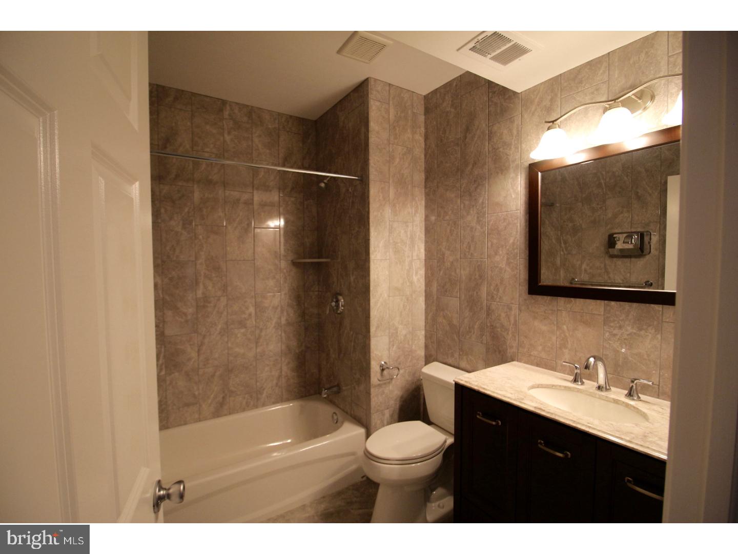 FAIRMOUNT - Residential Lease