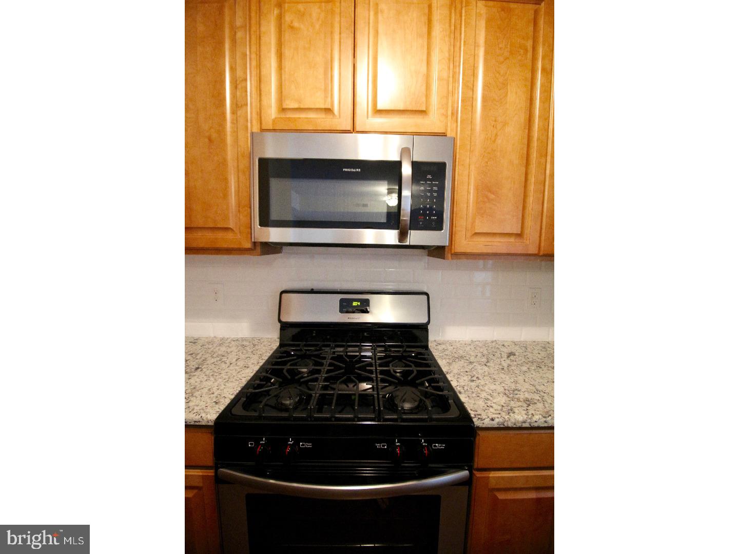 FAIRMOUNT - Residential Lease