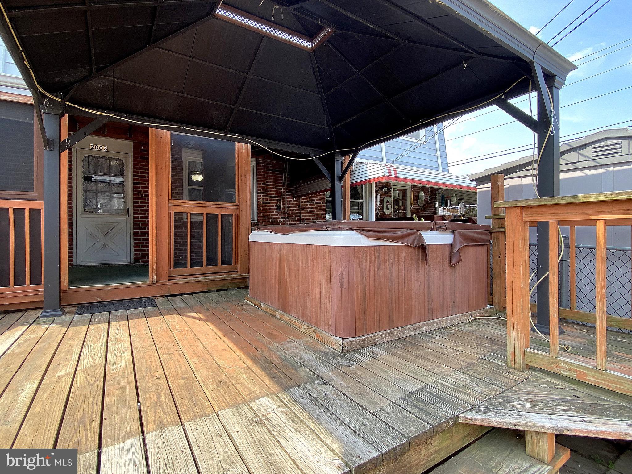 EASTFIELD - Residential