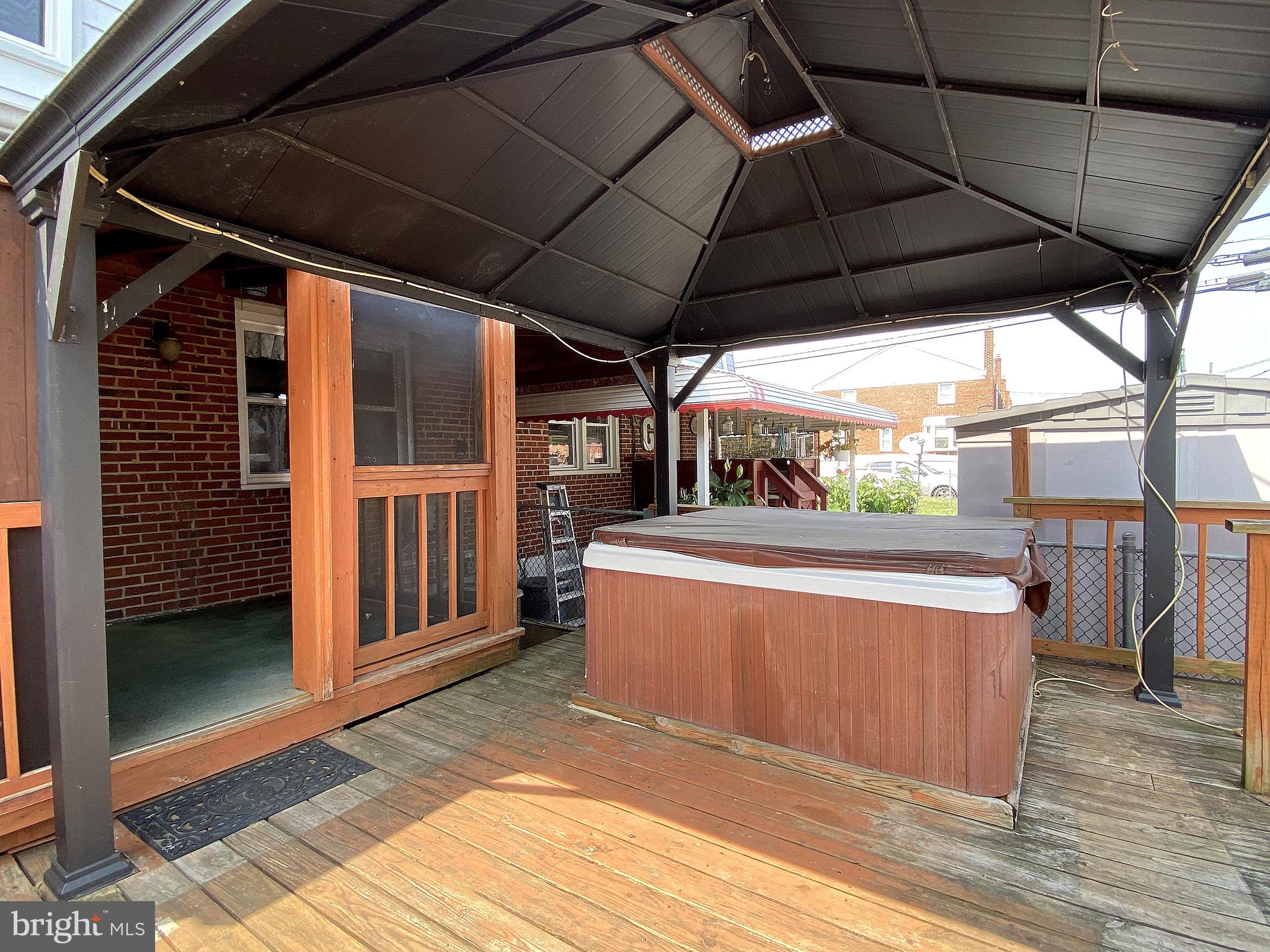 EASTFIELD - Residential