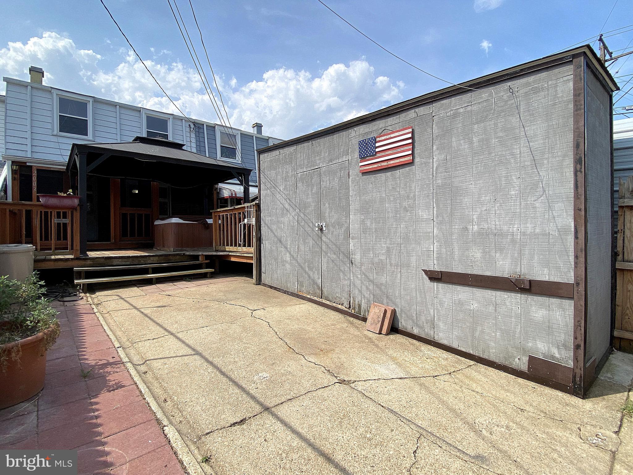 EASTFIELD - Residential