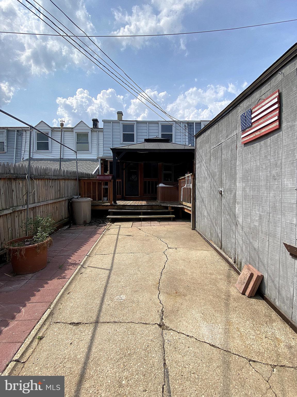 EASTFIELD - Residential