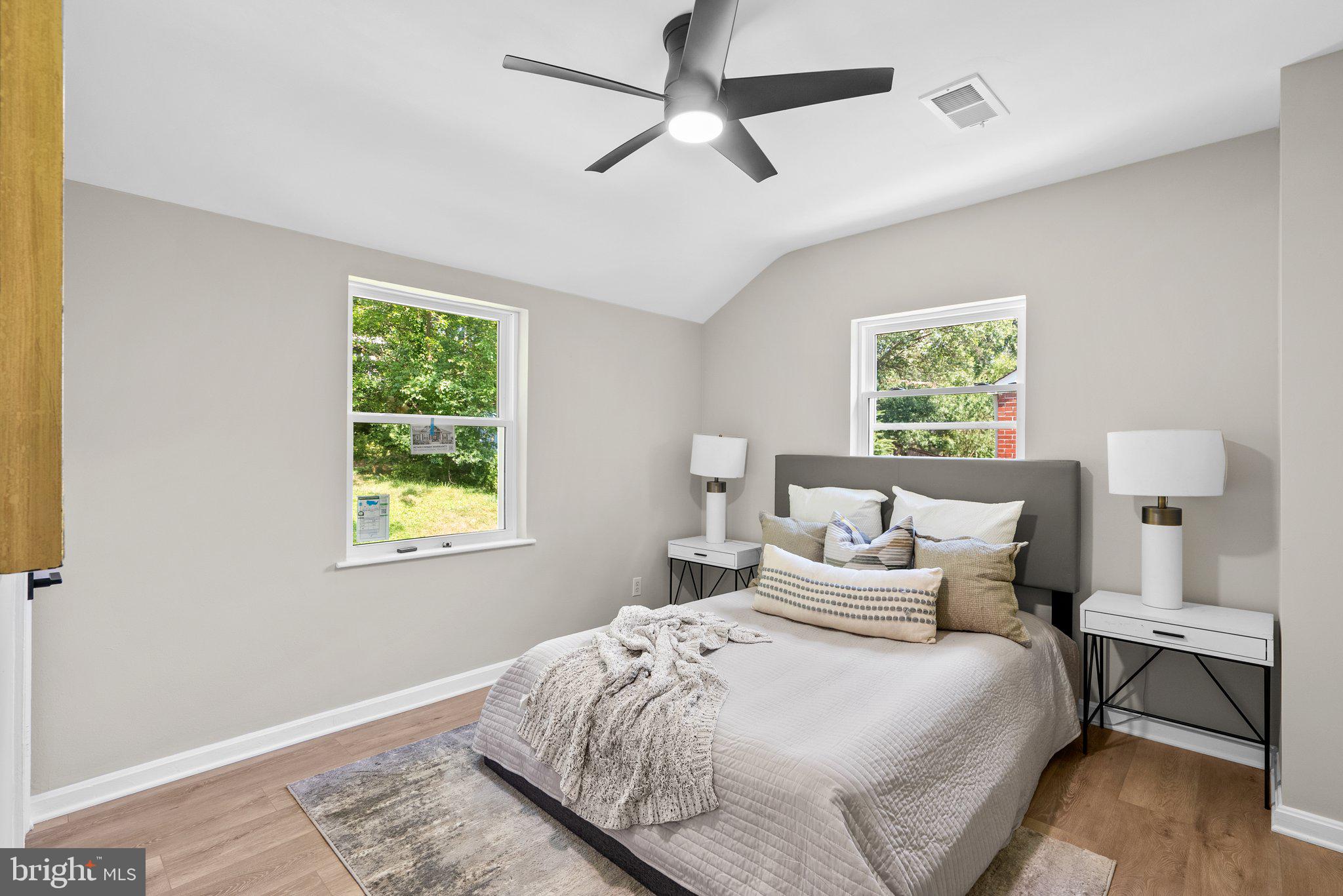 CAROLE HIGHLANDS - Residential