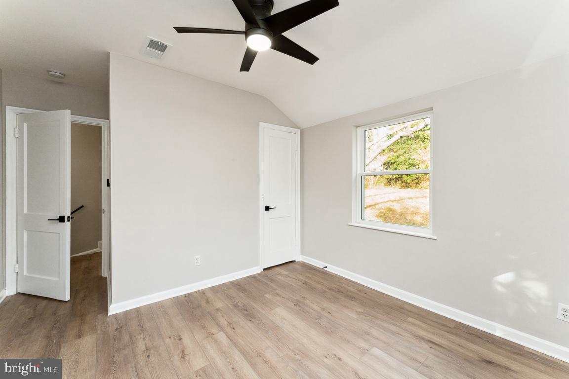 CAROLE HIGHLANDS - Residential