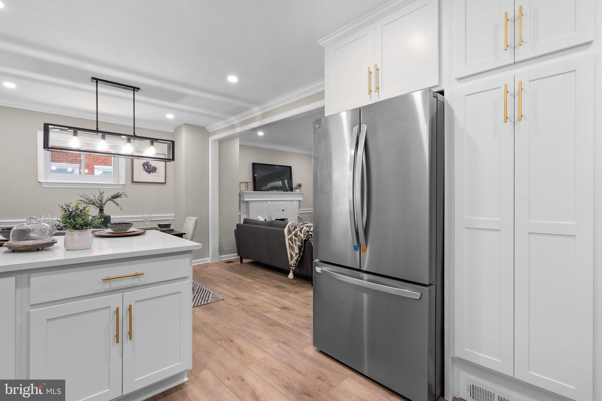 CAROLE HIGHLANDS - Residential