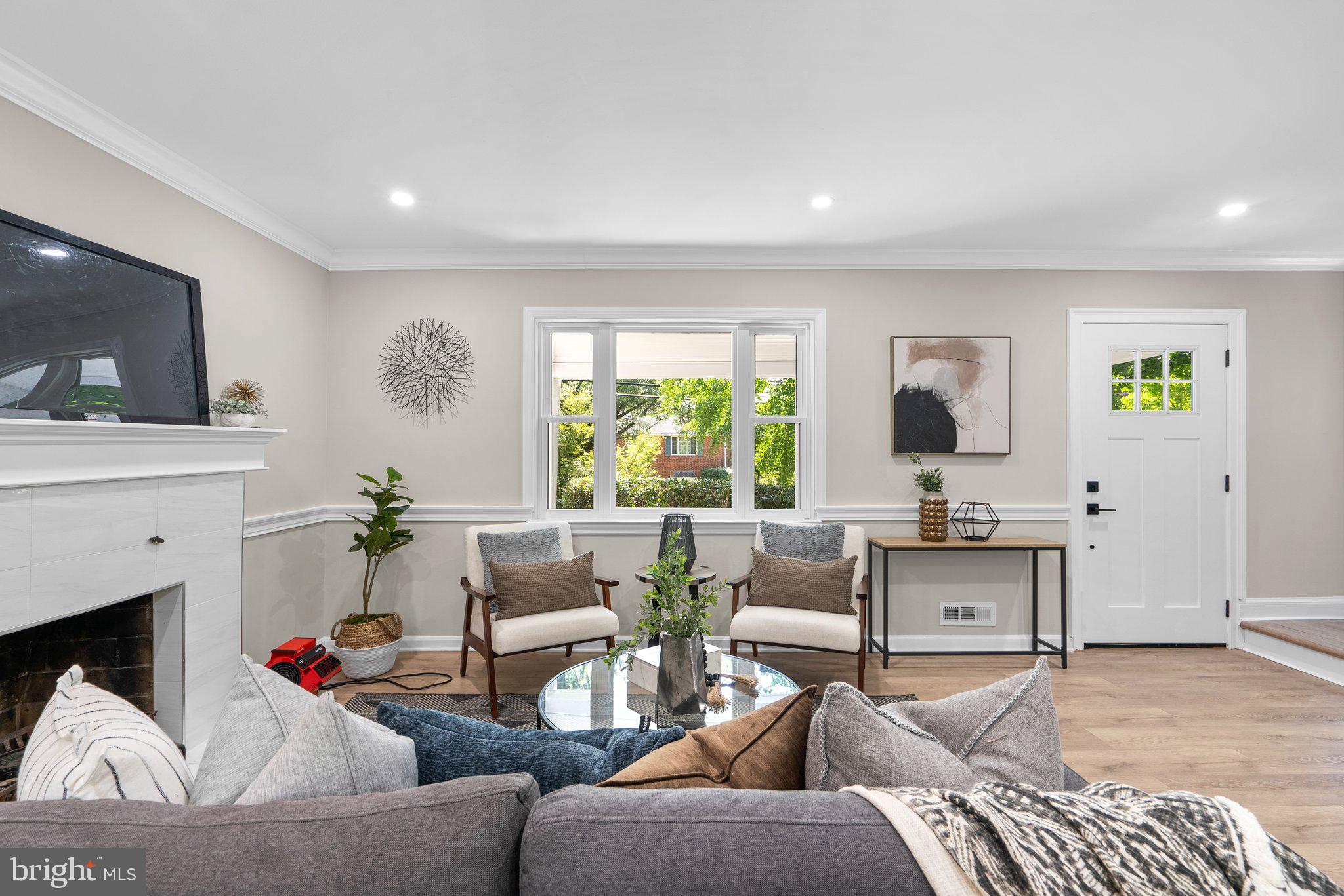 CAROLE HIGHLANDS - Residential