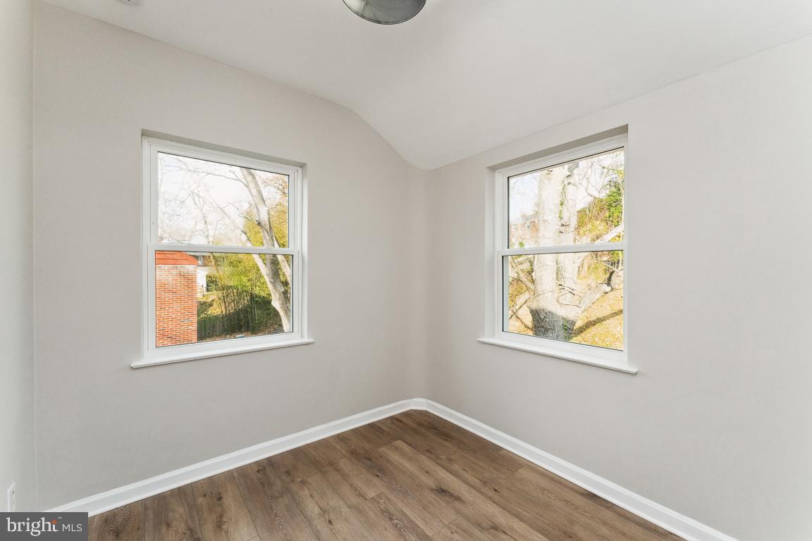 CAROLE HIGHLANDS - Residential