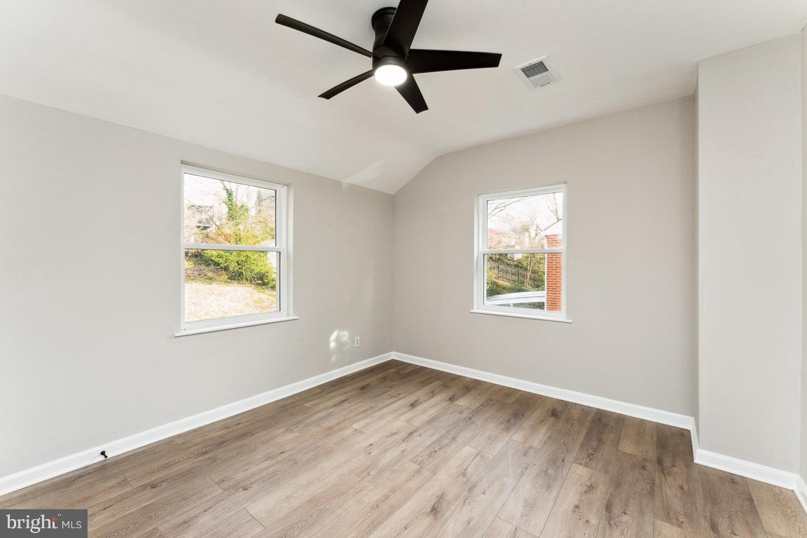 CAROLE HIGHLANDS - Residential