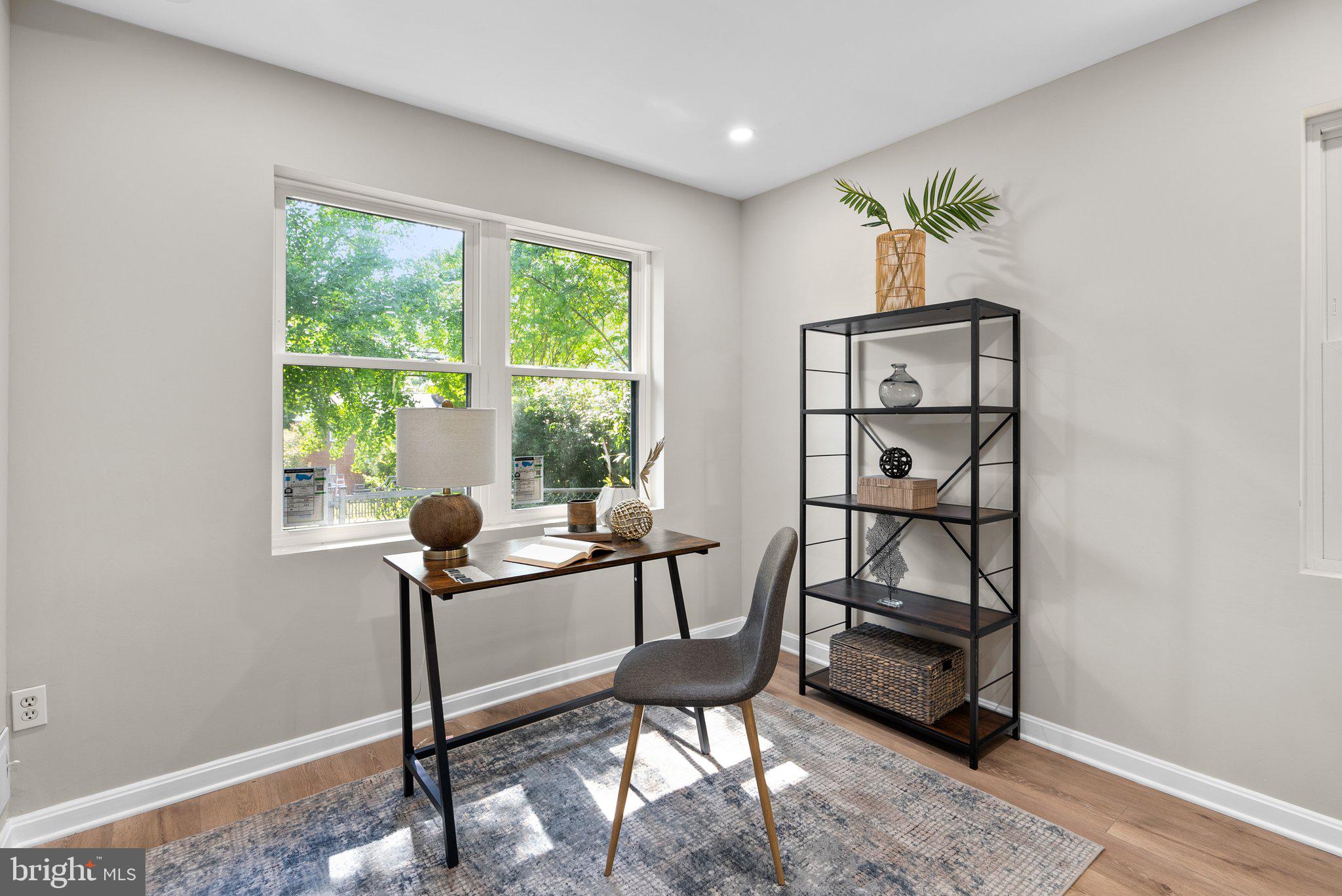 CAROLE HIGHLANDS - Residential