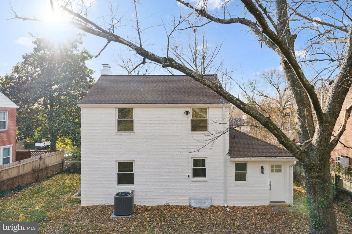 CAROLE HIGHLANDS - Residential