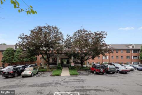 Photo of 5301 Westbard Circle #419, BETHESDA, MD 20816 (MLS # MDMC2246008)