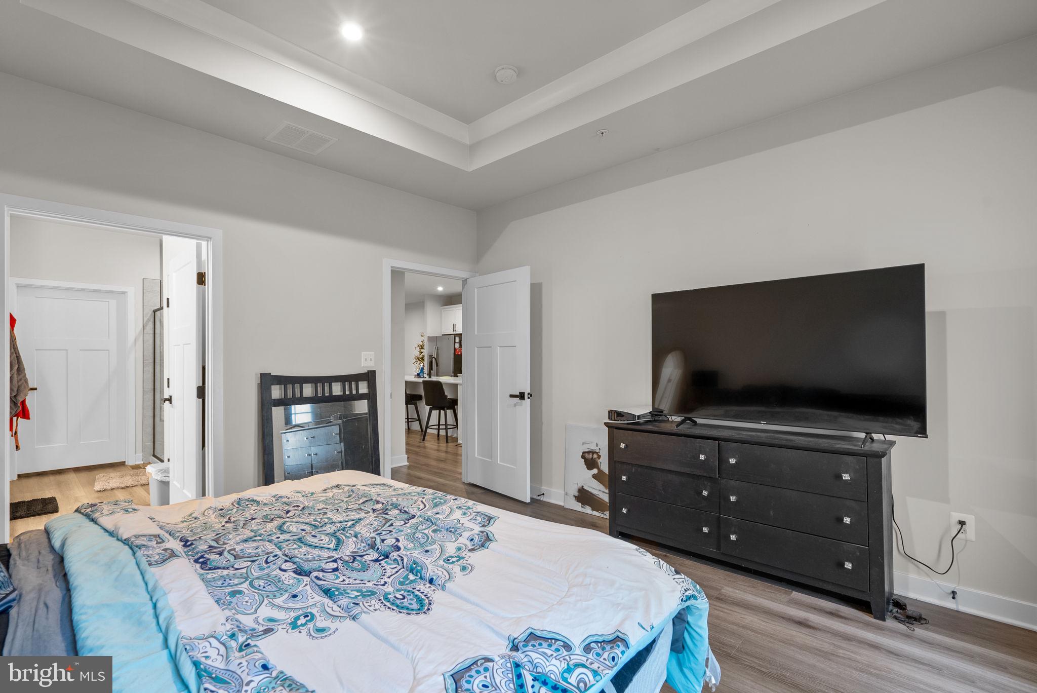 JAMES RUN CARRIAGE HOMES - Residential