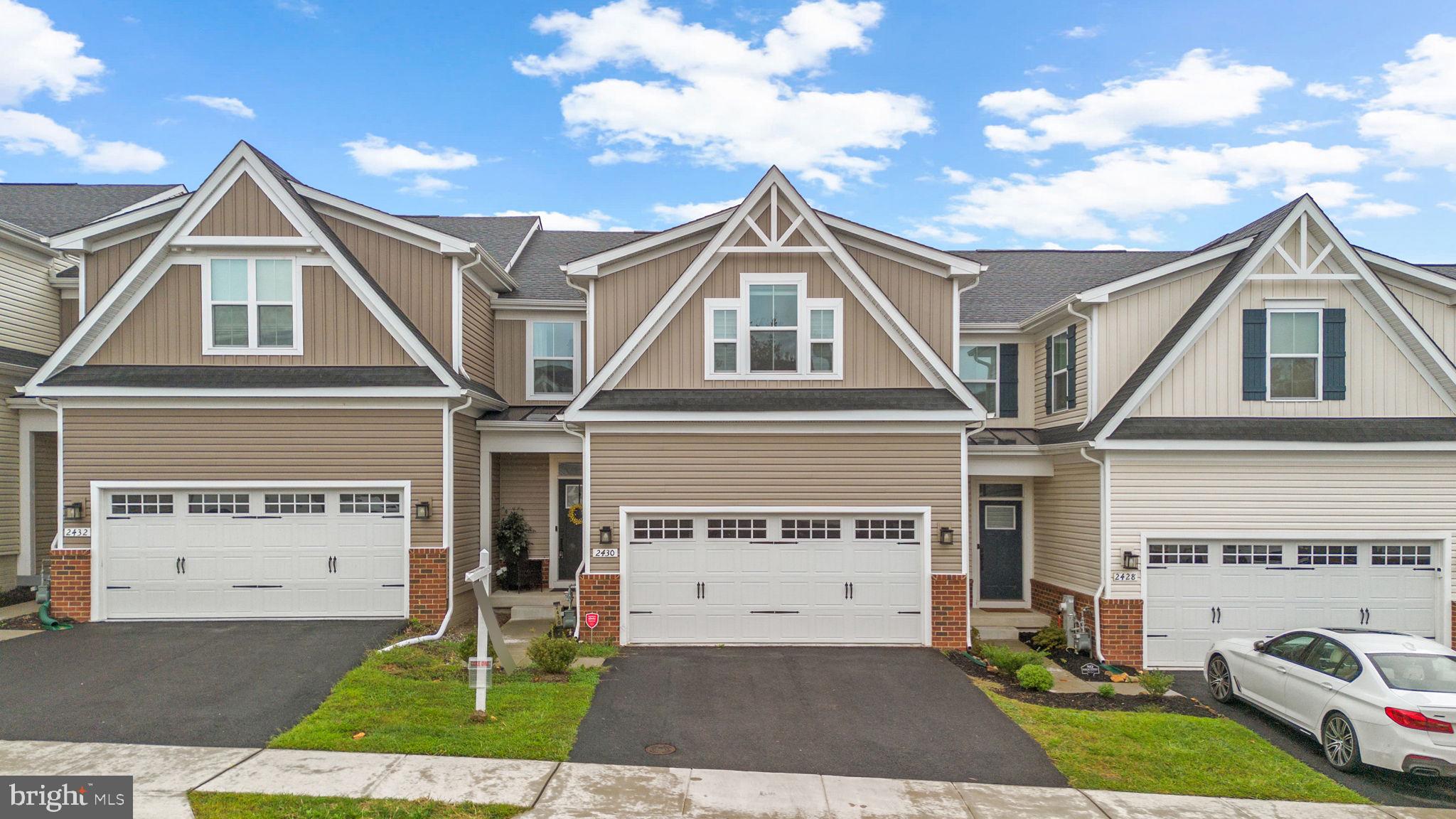 JAMES RUN CARRIAGE HOMES - Residential