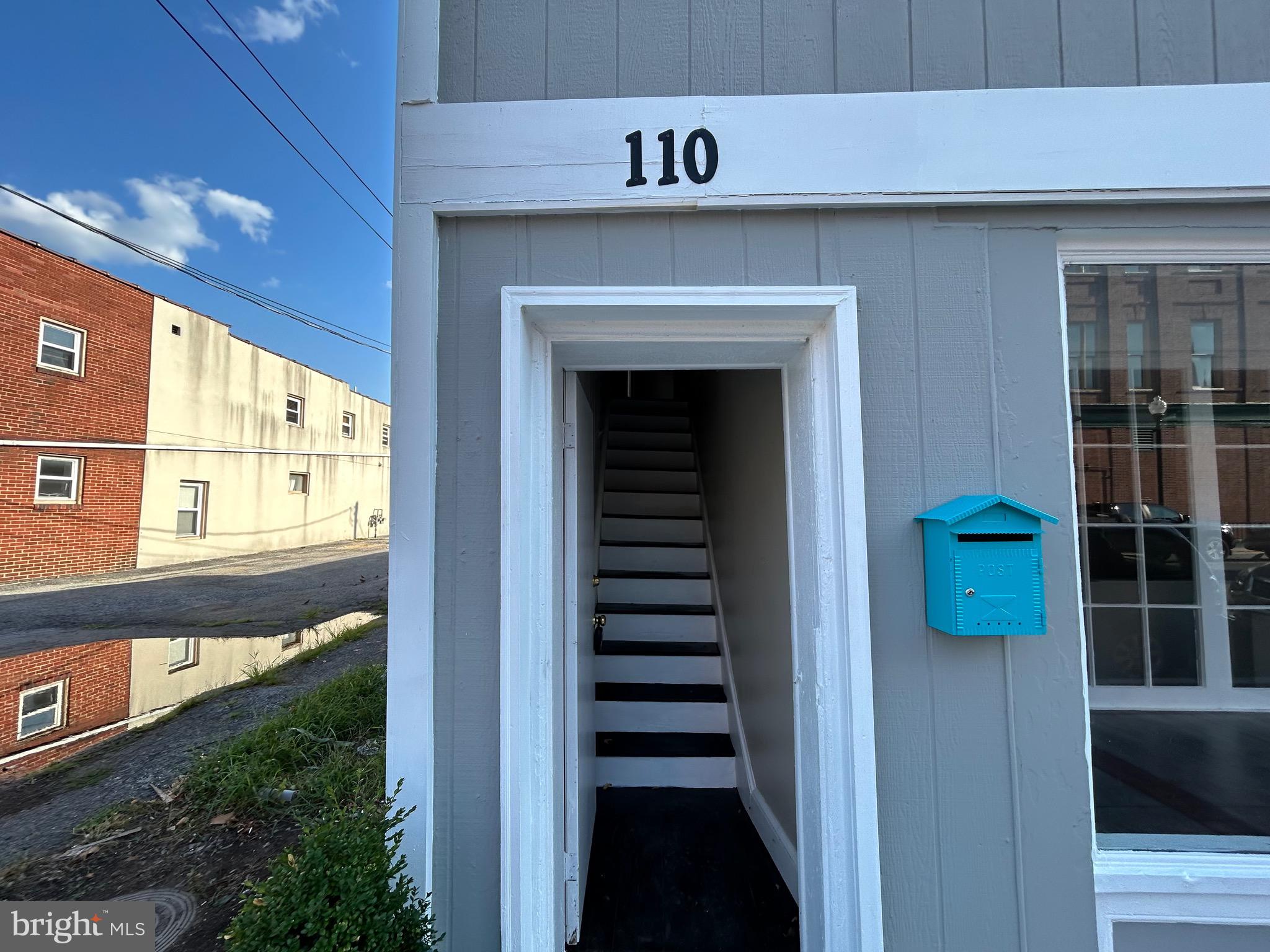 This downtown gem of a space is really cool. Most of the electric and plumbing have been completed. New
Mini-Split HVAC just installed. Priced to help out a new business owner, this is a perfect spot to start working
for yourself. The City of Martinsburg and Main Street Martinsburg also have plans to support and will be
happy to help out.