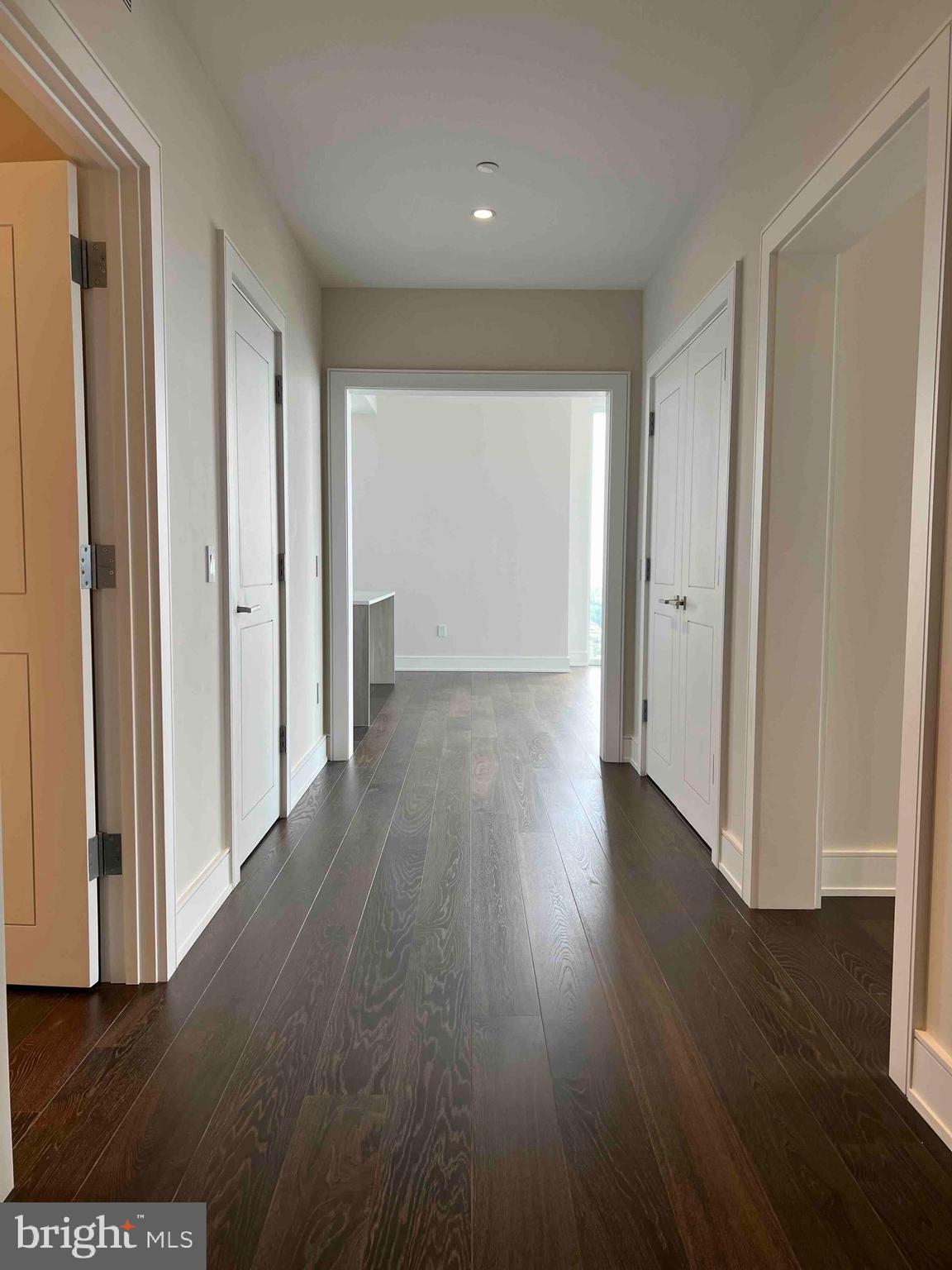 AVENUE OF THE ARTS - Residential