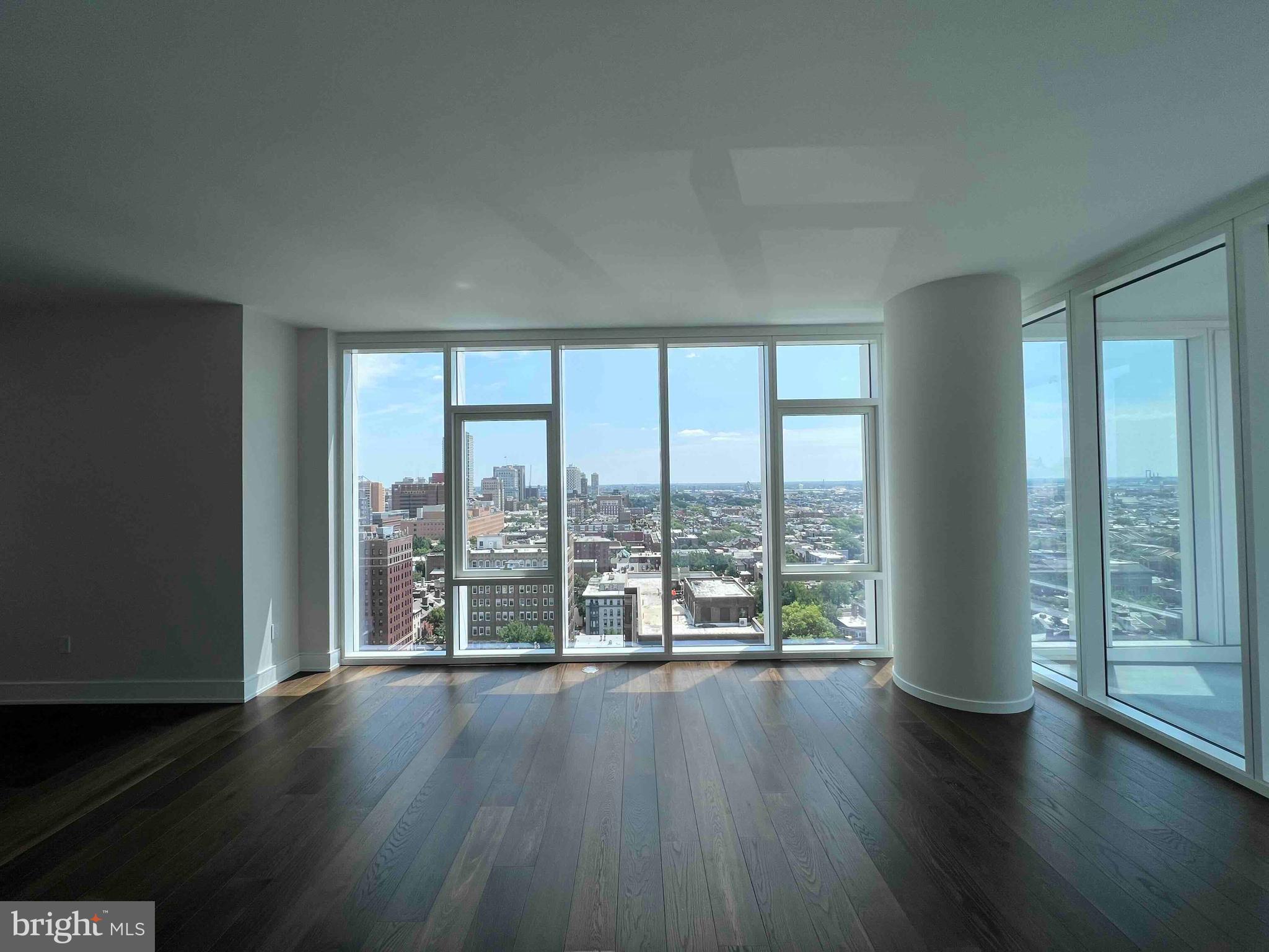 AVENUE OF THE ARTS - Residential