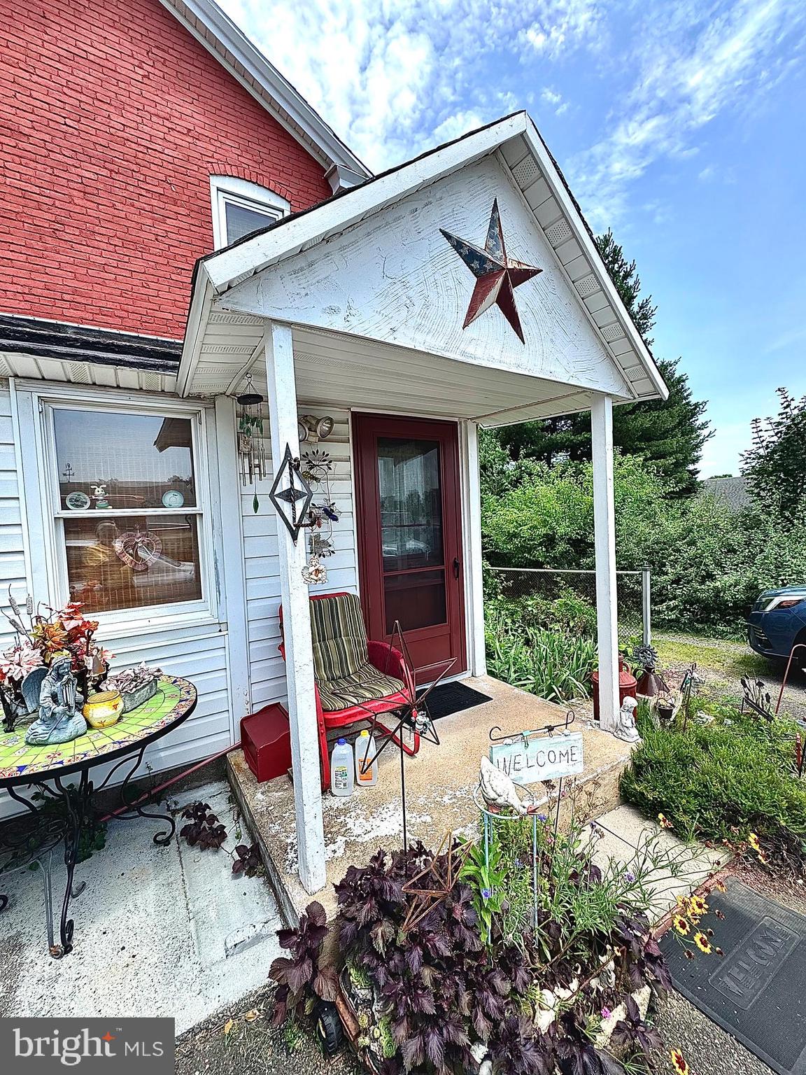 120 E RACE STREET
