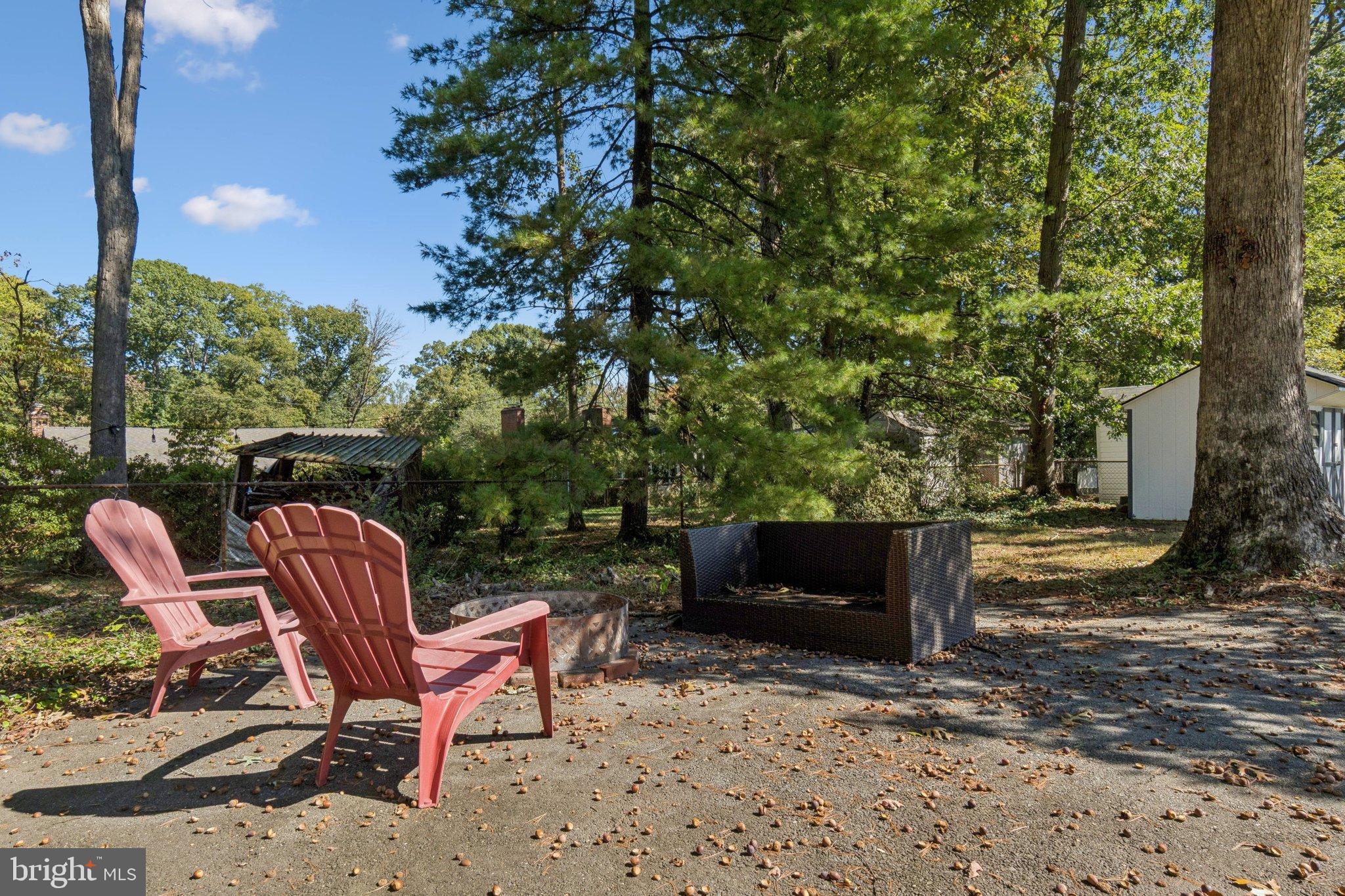 LINCOLNIA HILLS - Residential