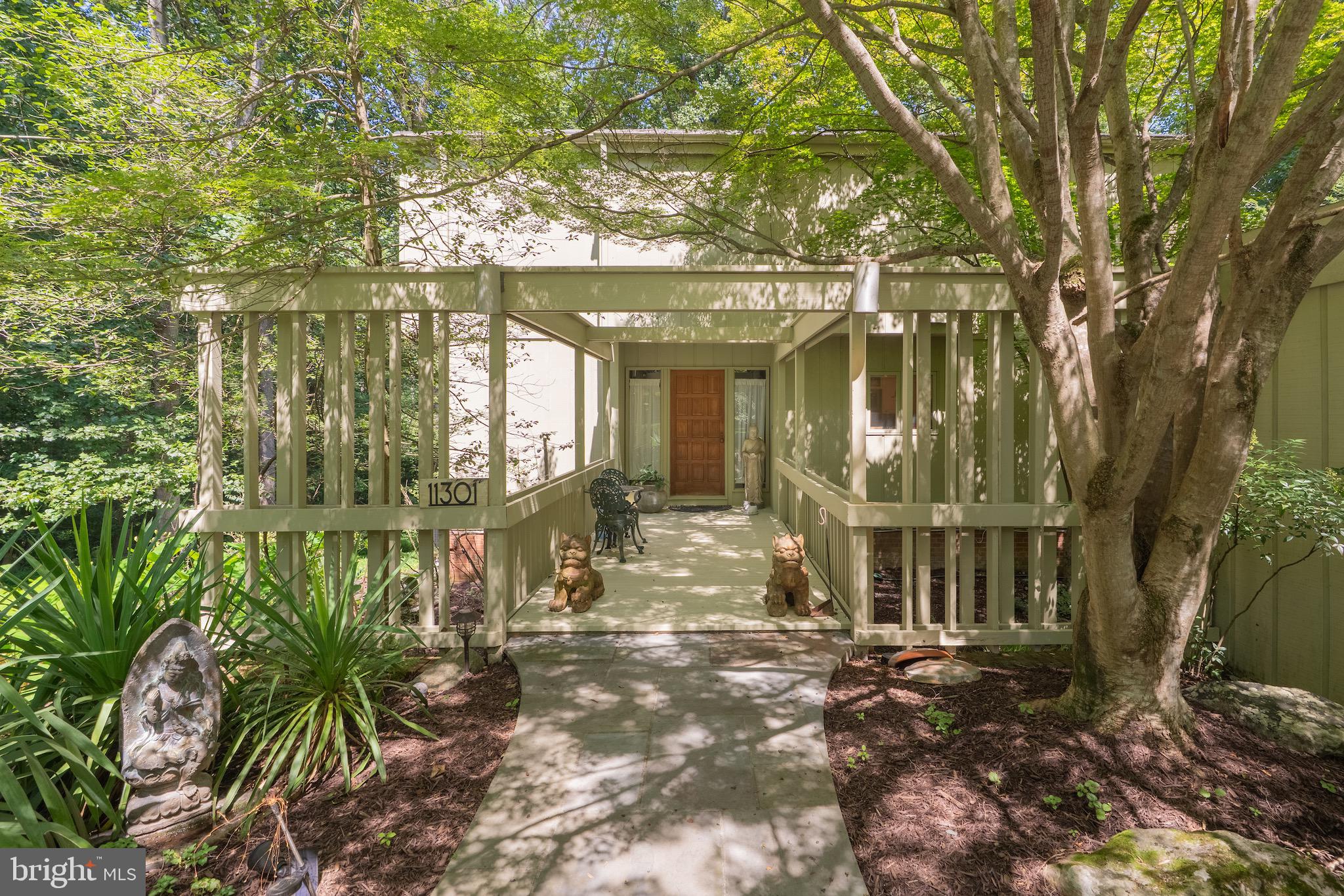 11301 FIELDSTONE LANE