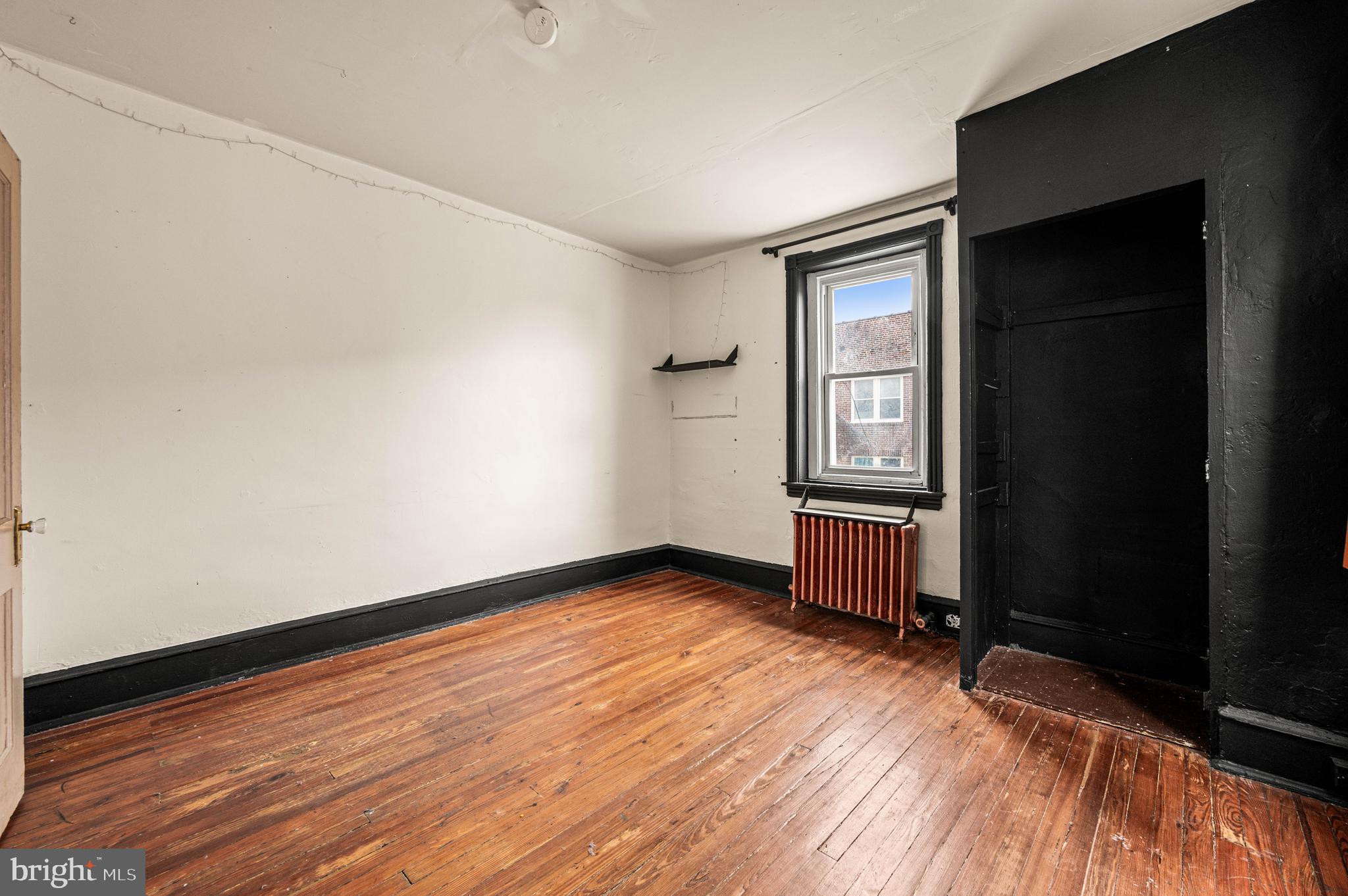 GARDEN COURT - Residential