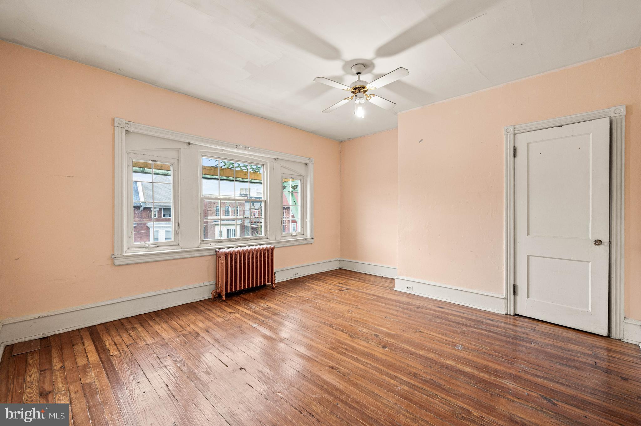 GARDEN COURT - Residential