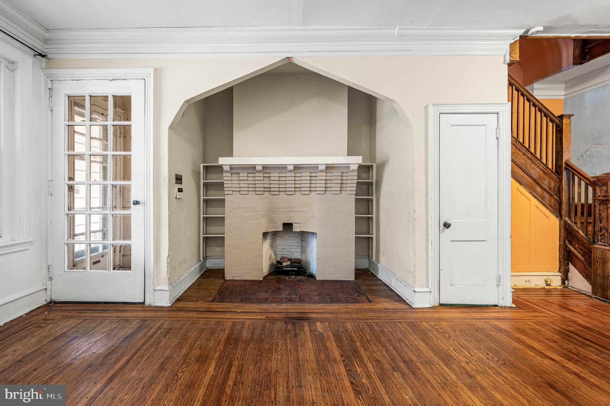 GARDEN COURT - Residential