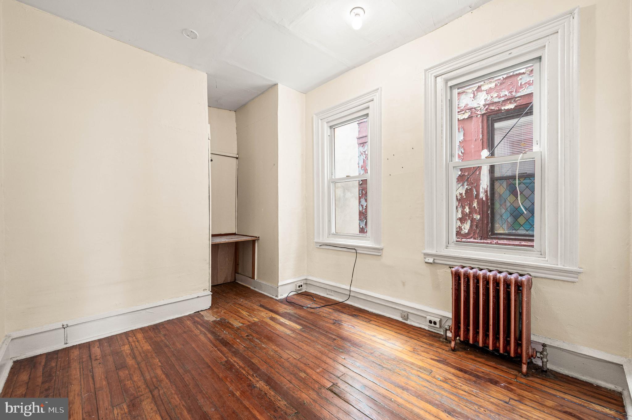 GARDEN COURT - Residential