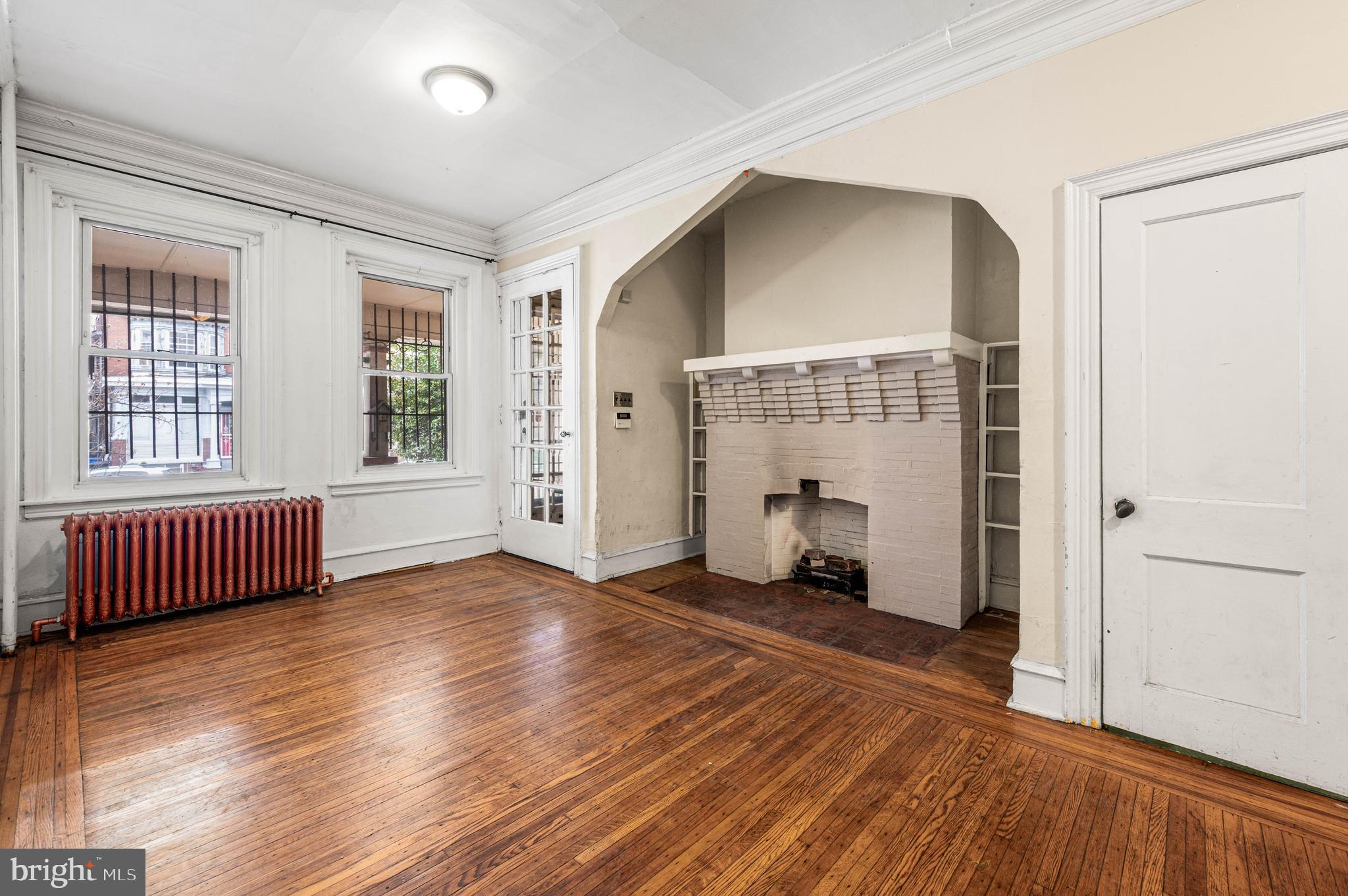 GARDEN COURT - Residential