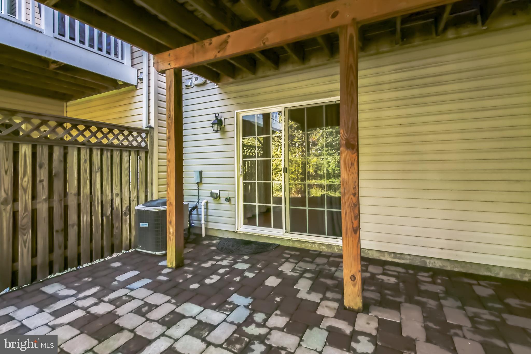 TWIN ARCH CROSSING - Residential