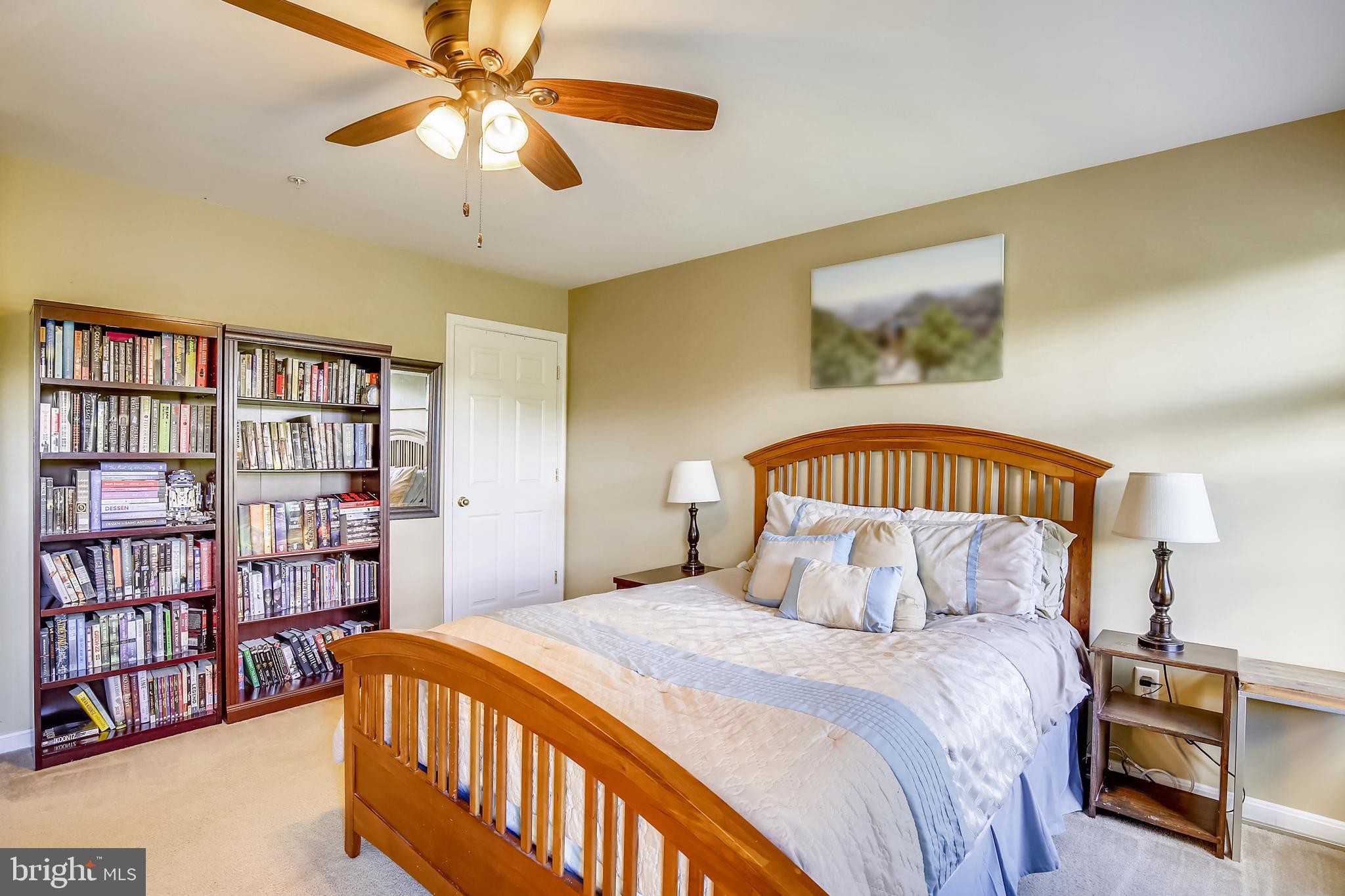 TWIN ARCH CROSSING - Residential