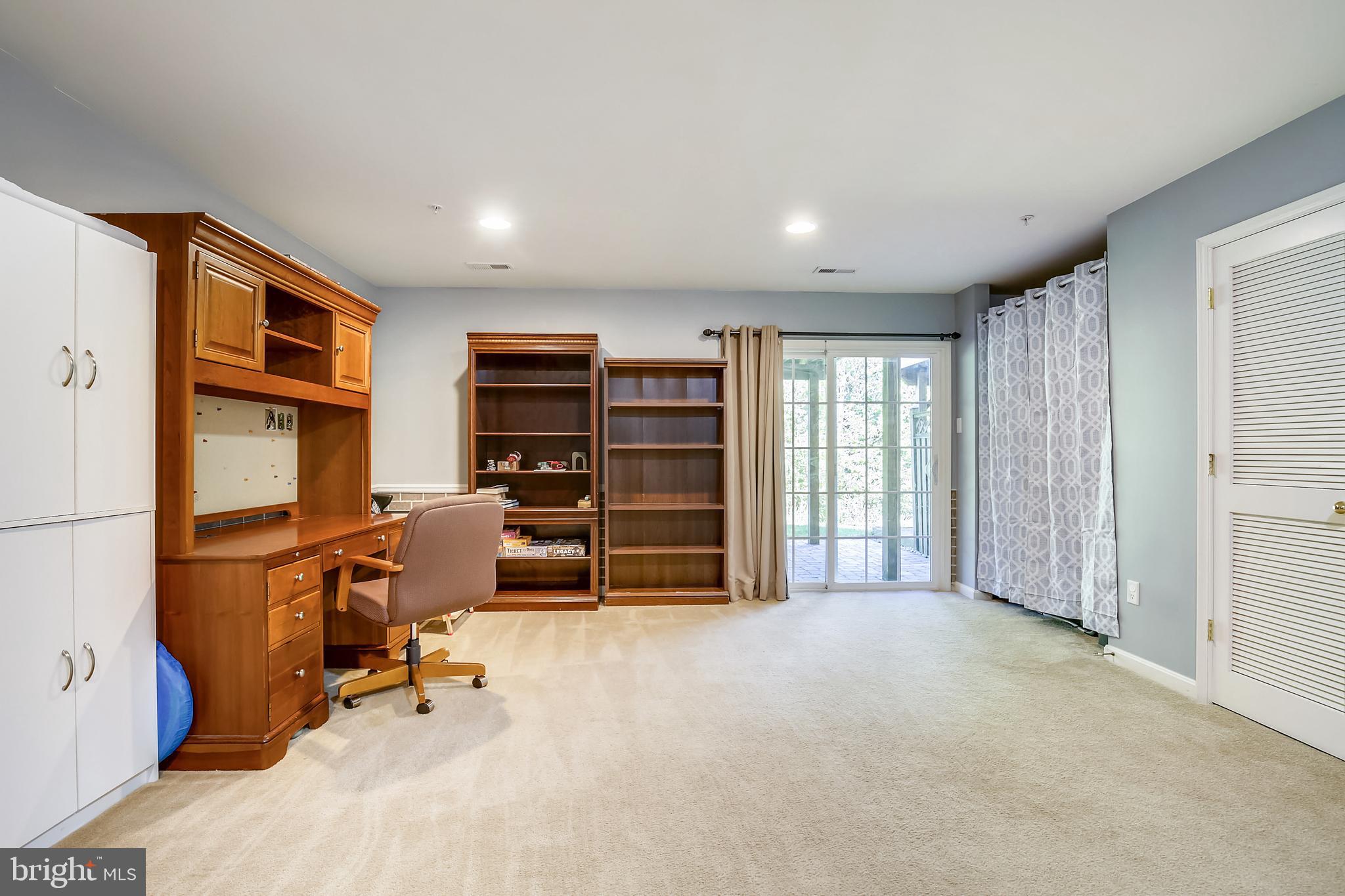 TWIN ARCH CROSSING - Residential