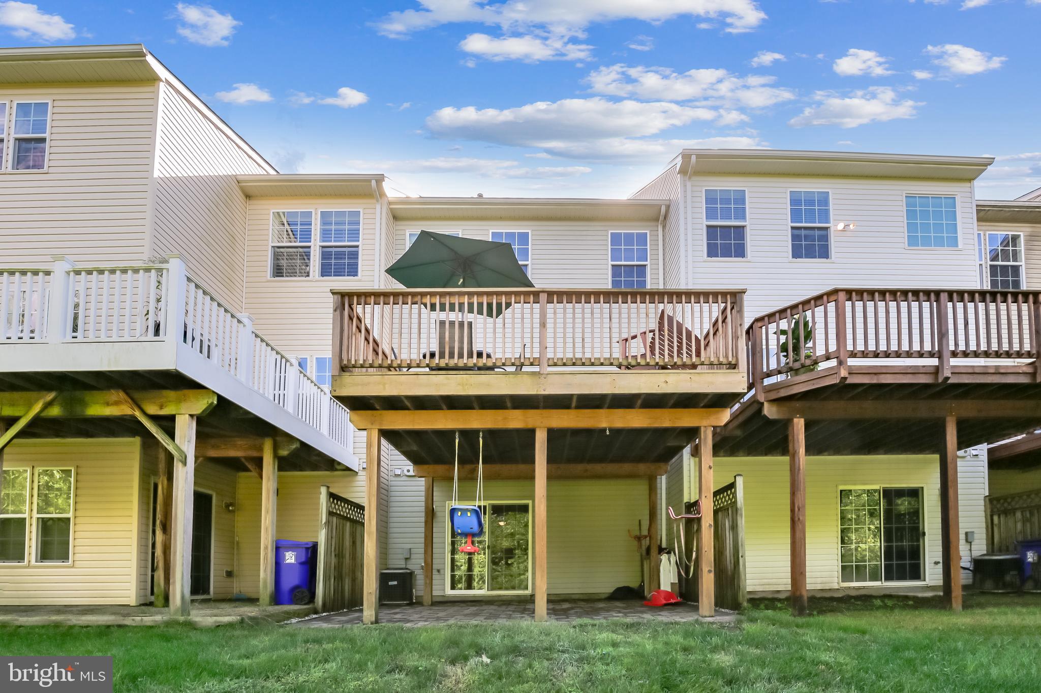 TWIN ARCH CROSSING - Residential