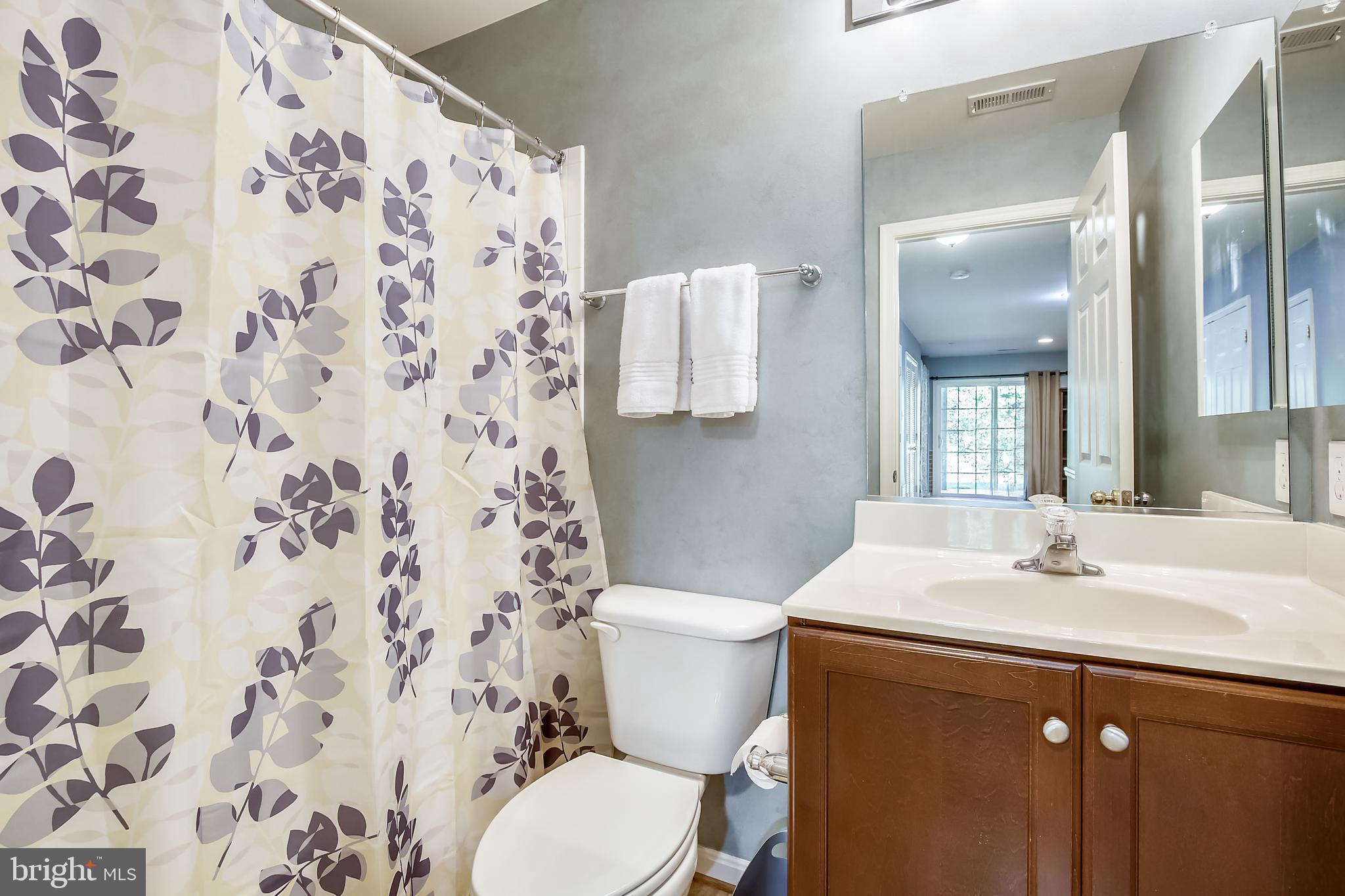 TWIN ARCH CROSSING - Residential