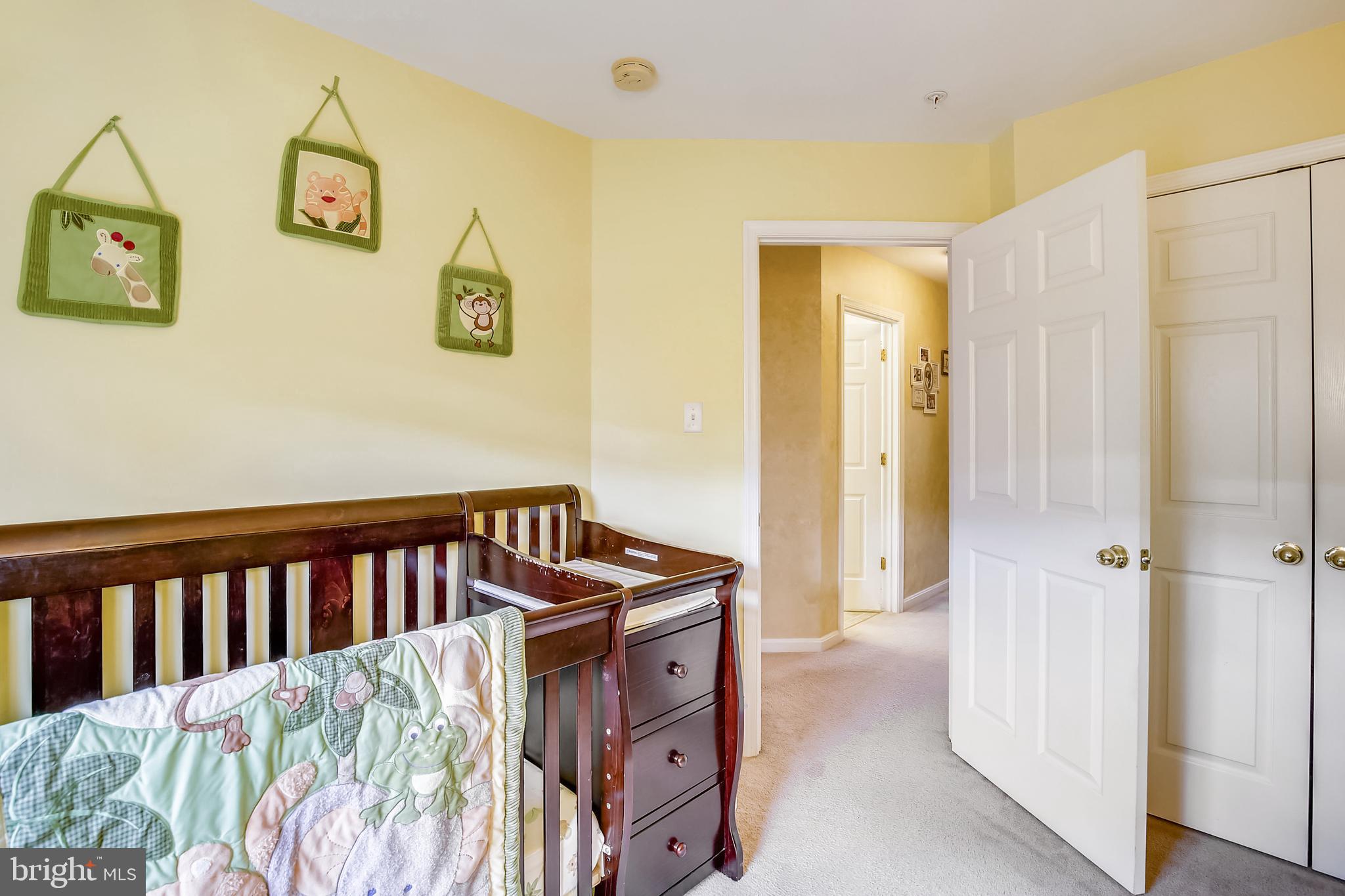 TWIN ARCH CROSSING - Residential