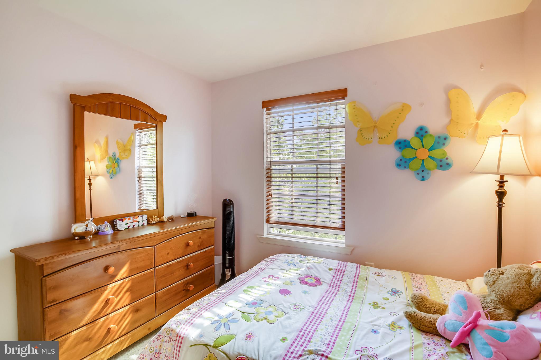 TWIN ARCH CROSSING - Residential