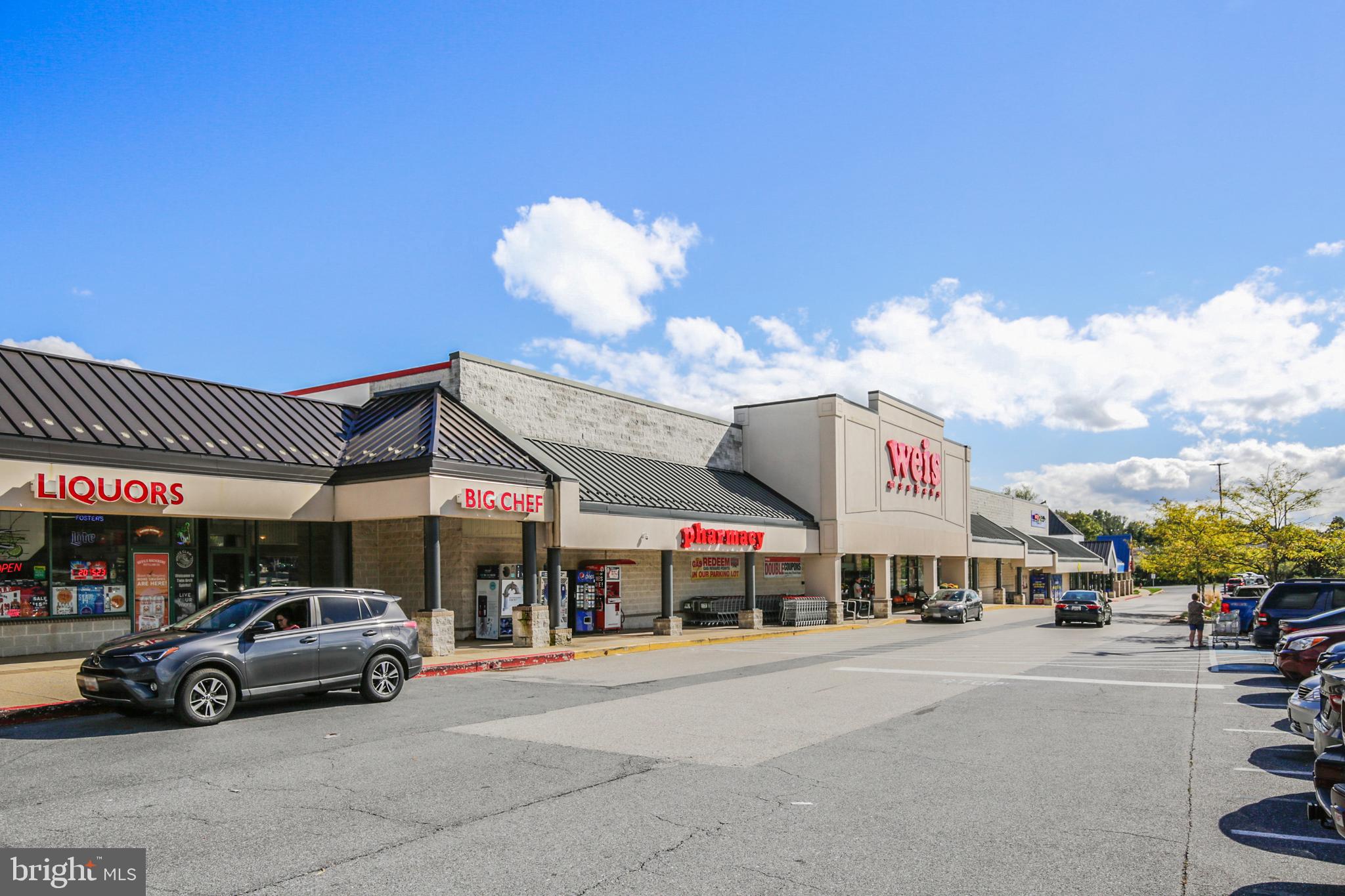 TWIN ARCH CROSSING - Residential