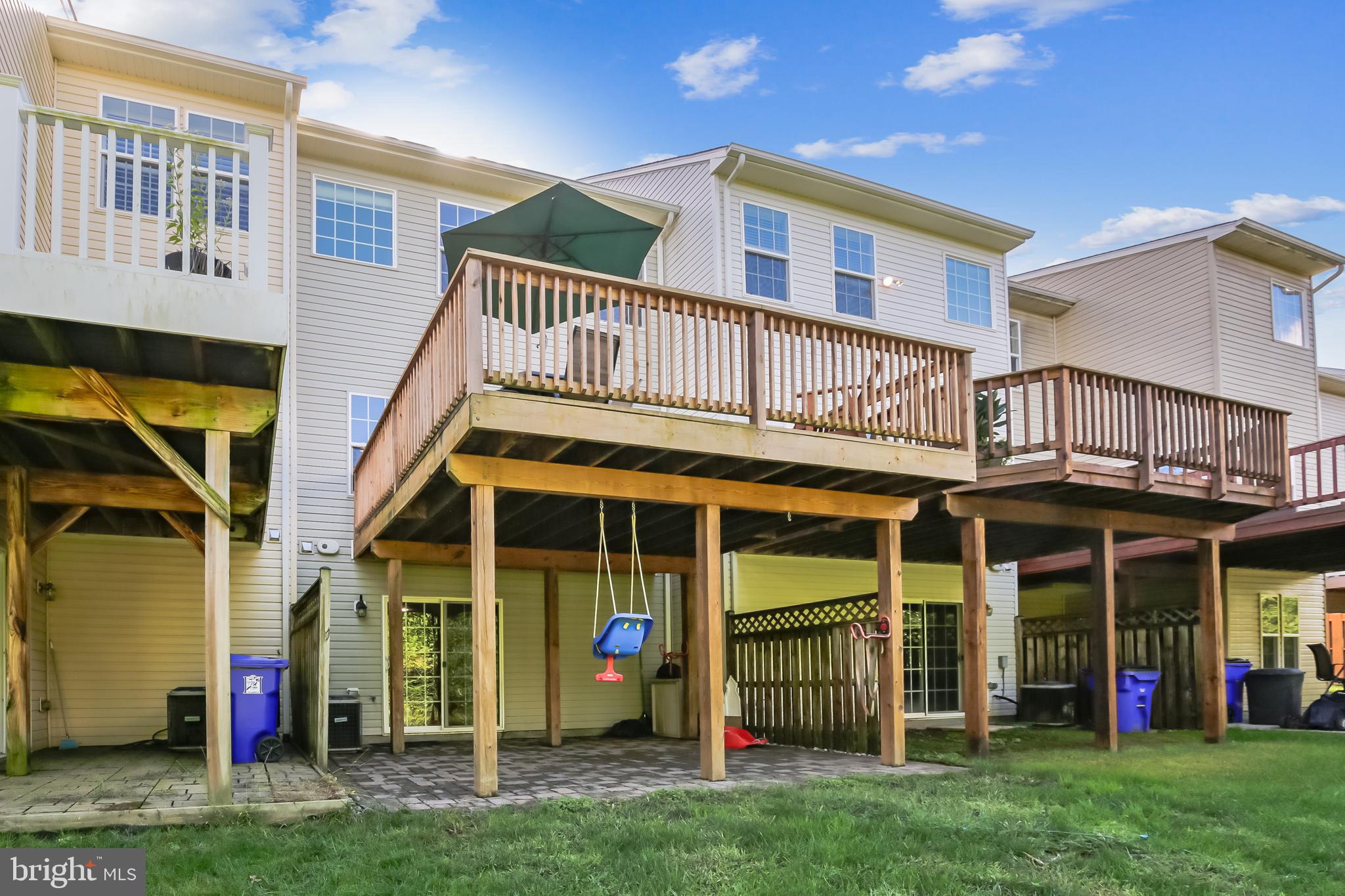 TWIN ARCH CROSSING - Residential