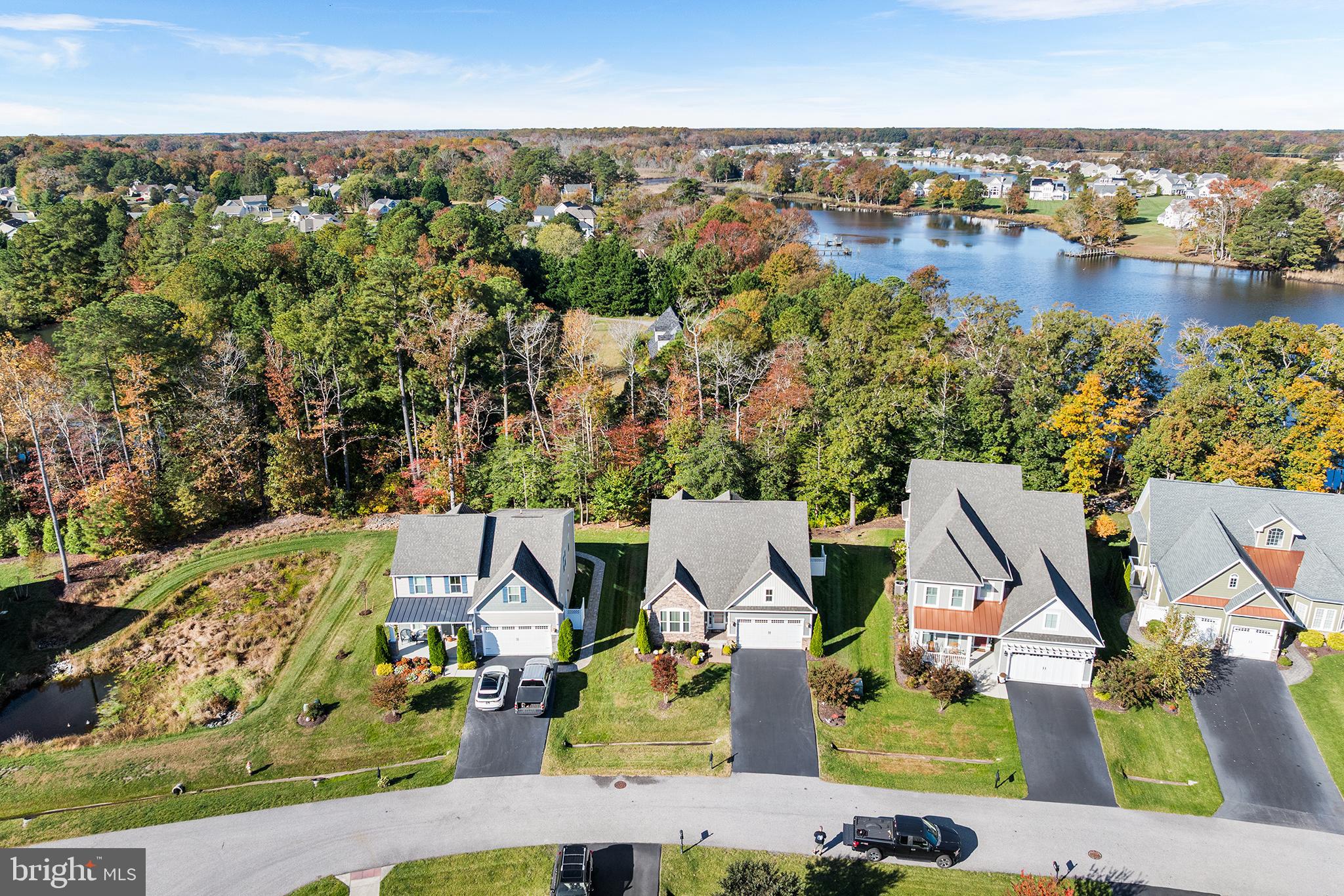 37428 WOODS RUN CIRCLE