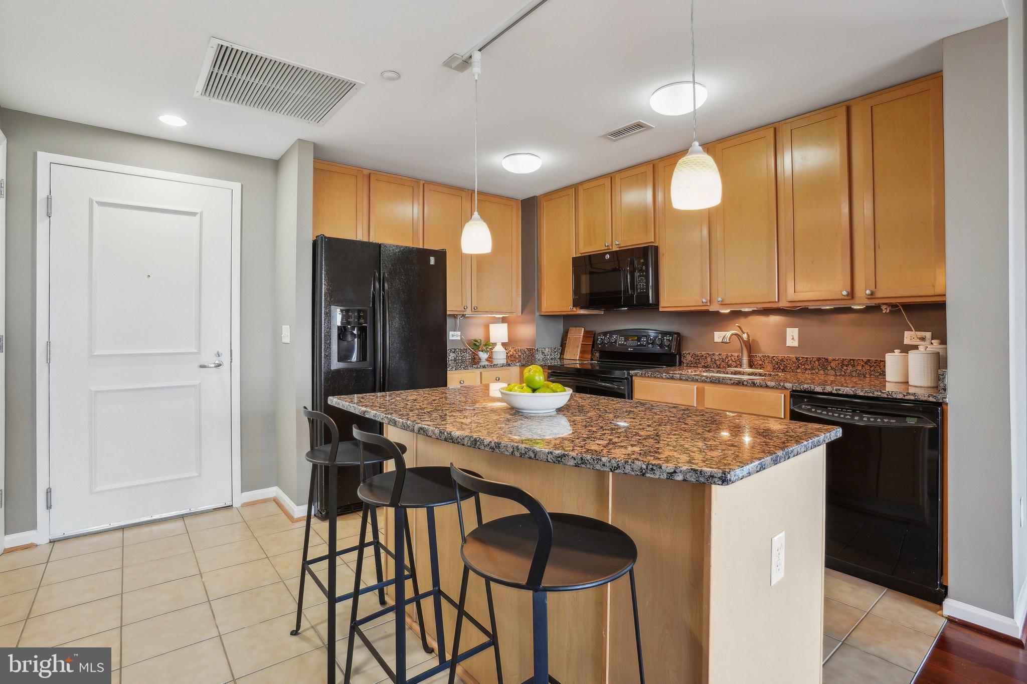 2720 S ARLINGTON MILL DRIVE 611