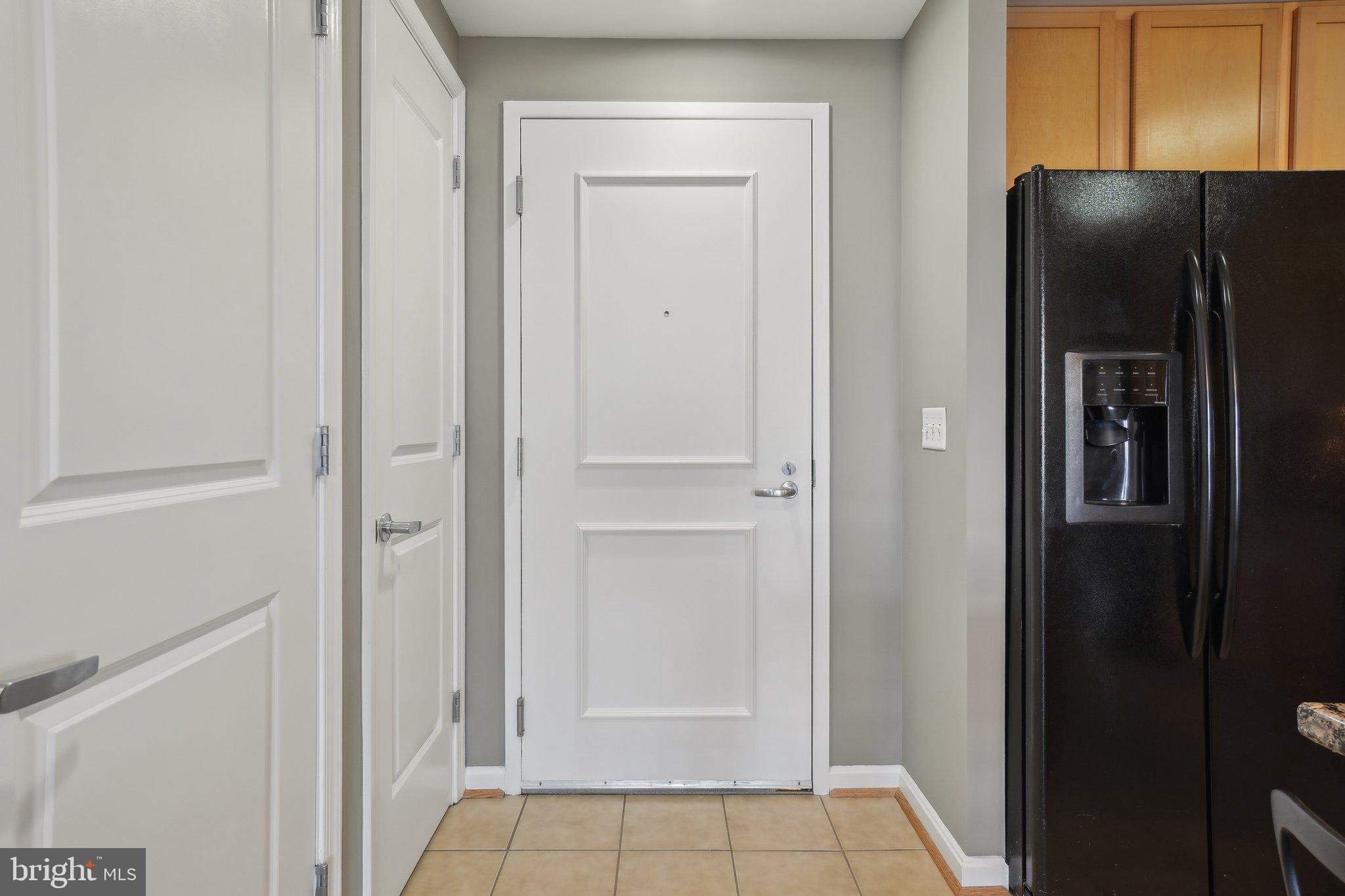 2720 S ARLINGTON MILL DRIVE 611