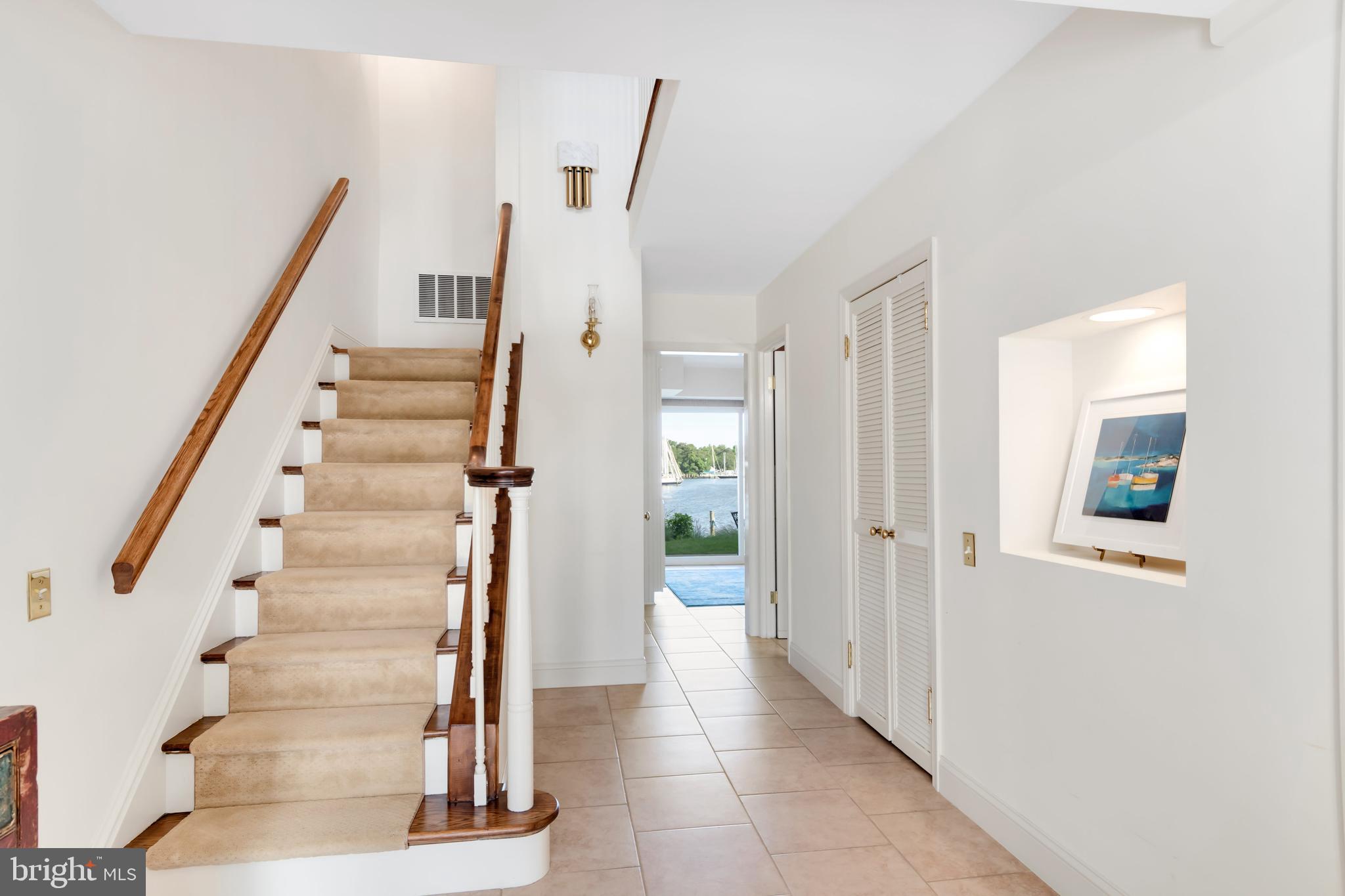 SEVERN HOUSE - Residential