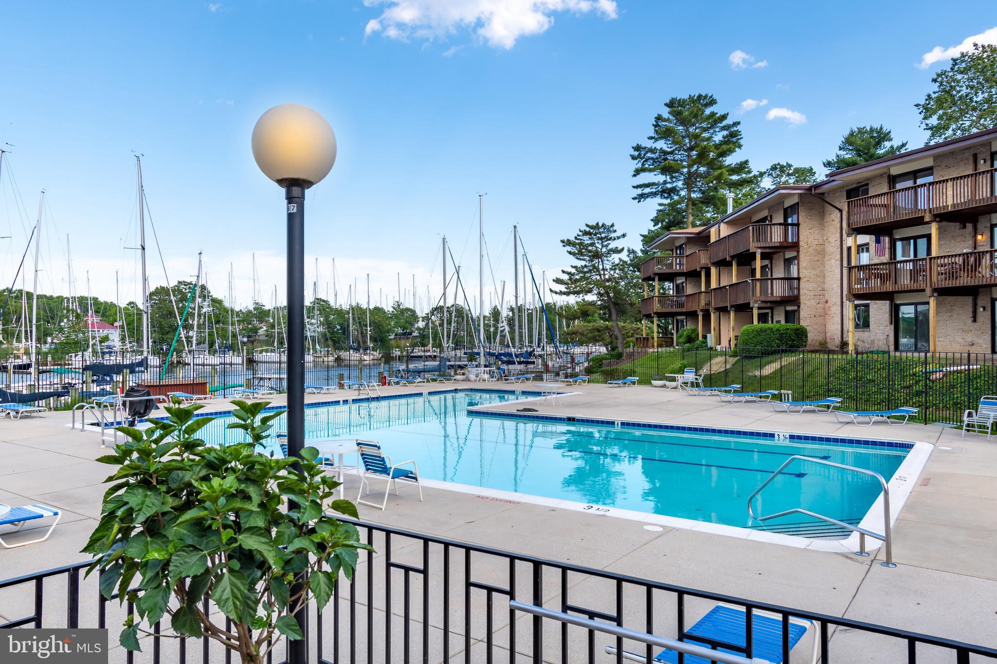 SEVERN HOUSE - Residential