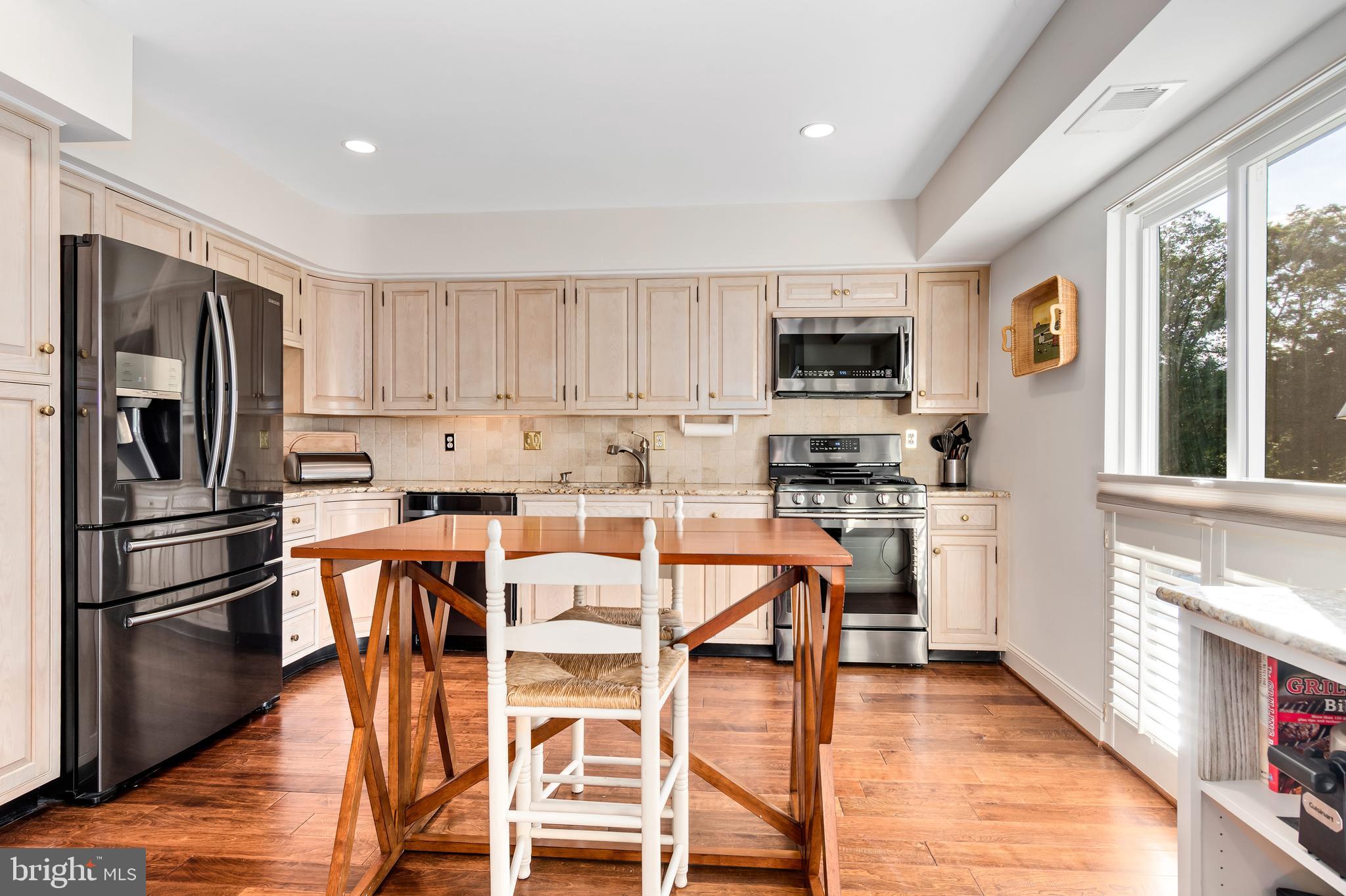 SEVERN HOUSE - Residential