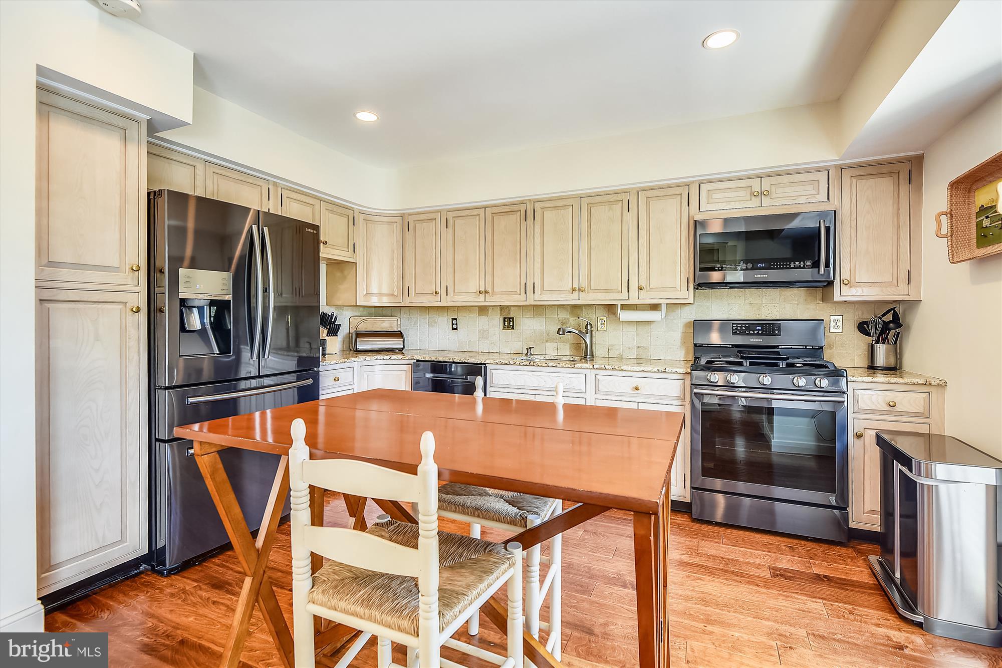 SEVERN HOUSE - Residential