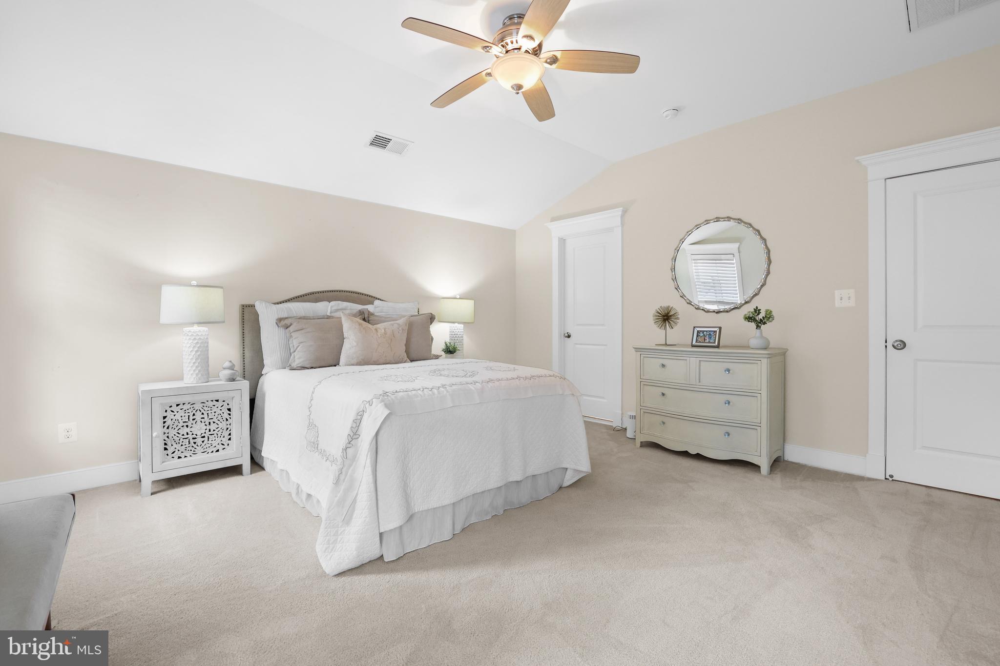 NEAR FALLS CHURCH - Residential