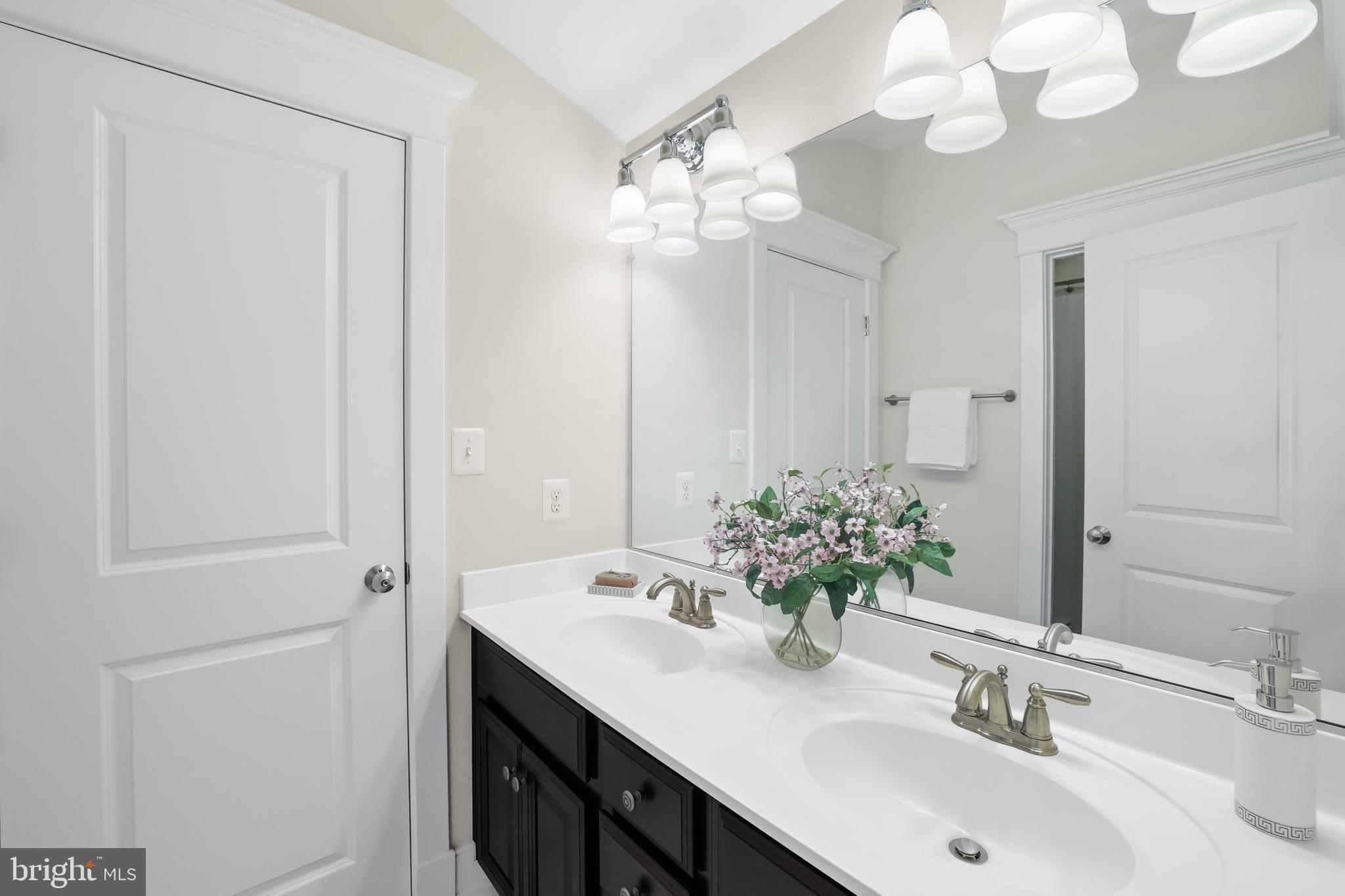 NEAR FALLS CHURCH - Residential