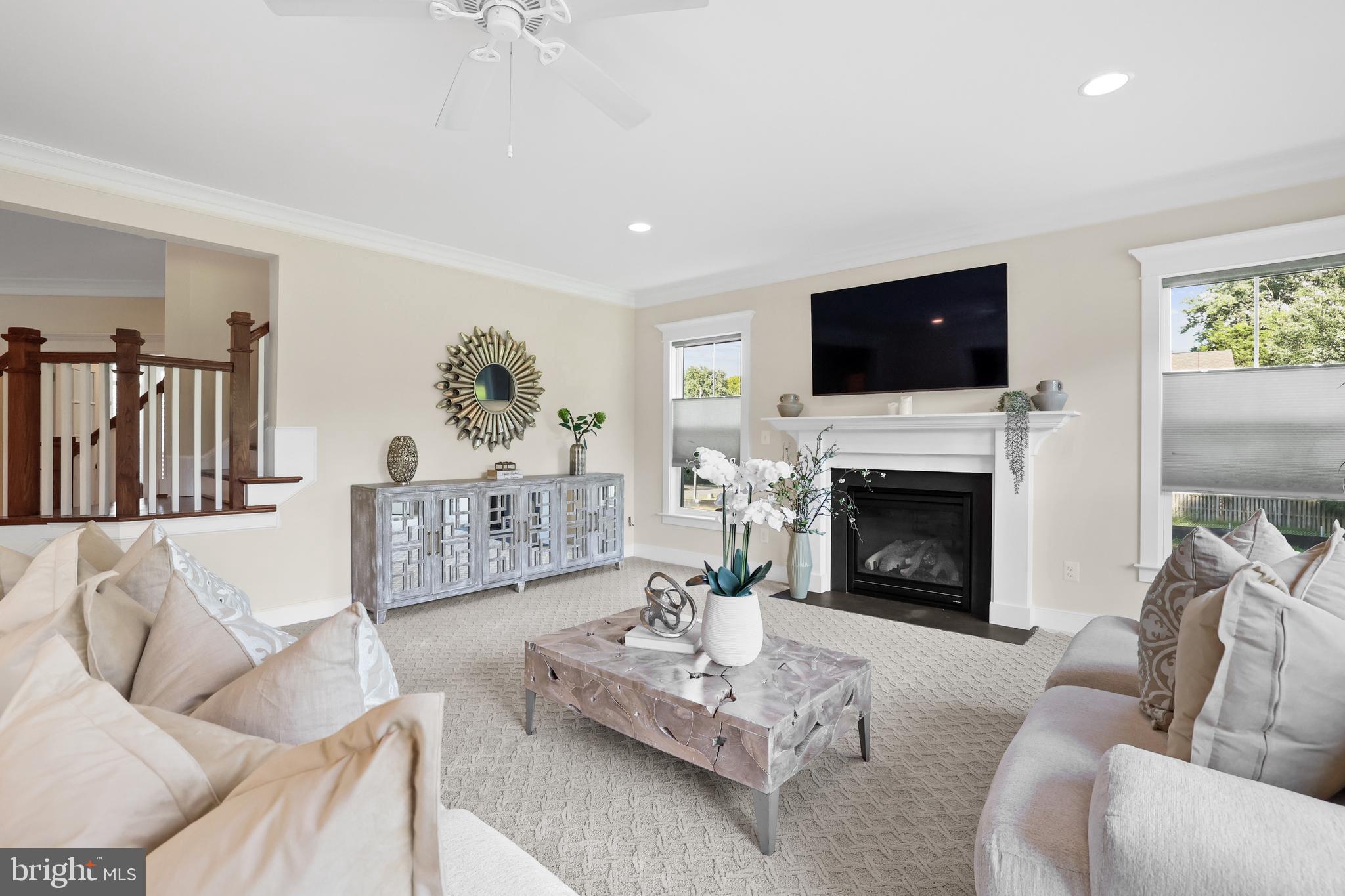 NEAR FALLS CHURCH - Residential